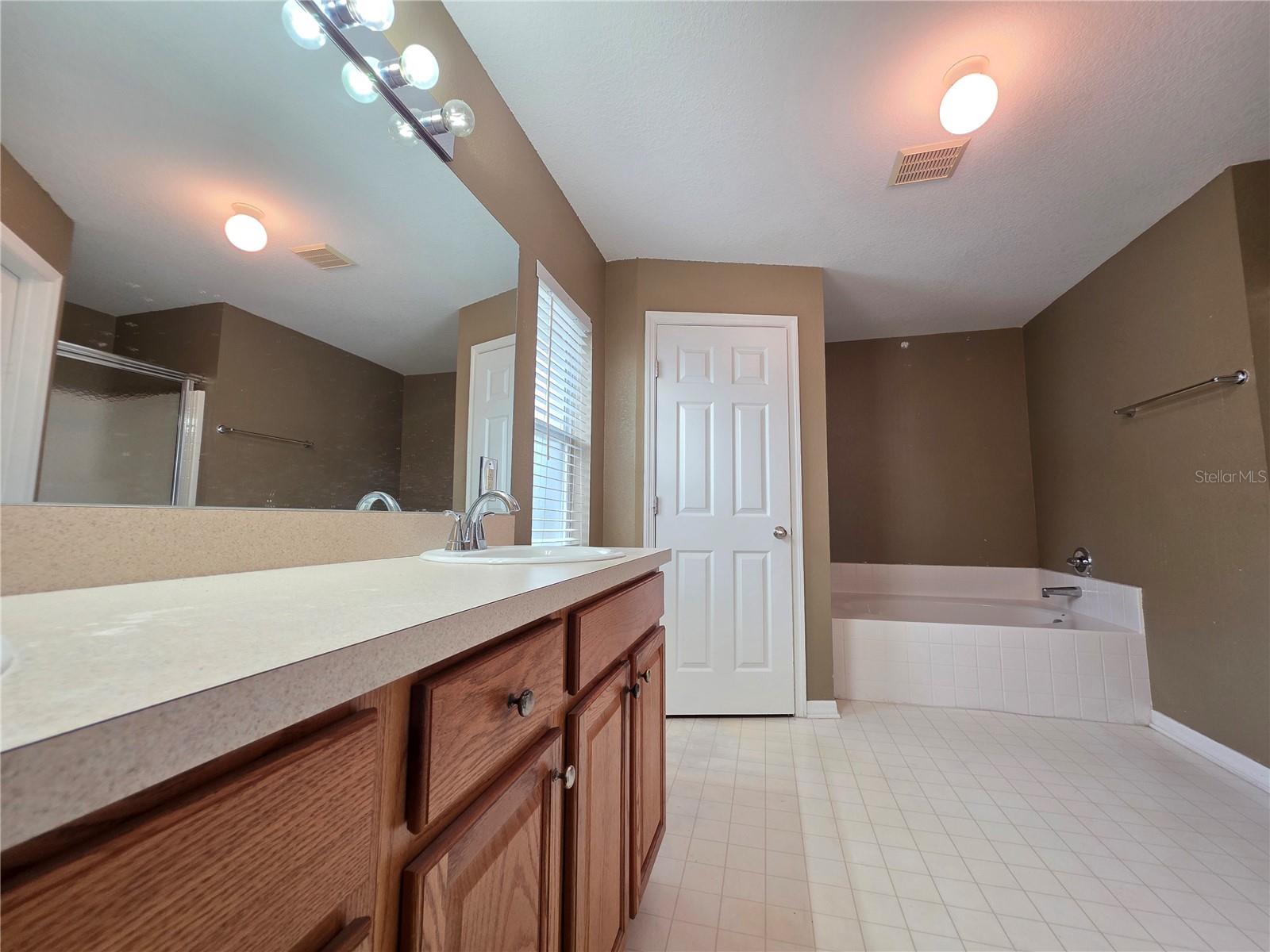 Image 6 of 21 For 2789 Coolidge Avenue