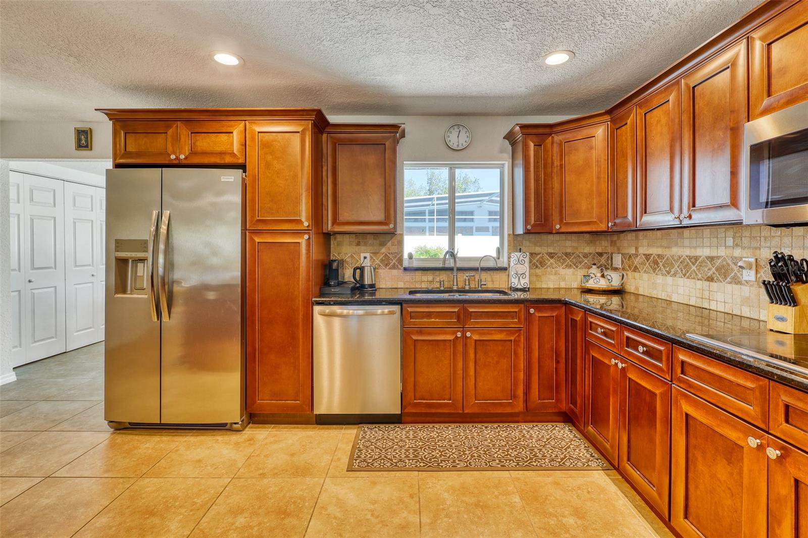 Image 11 of 50 For 2605 Sunnybrook Drive