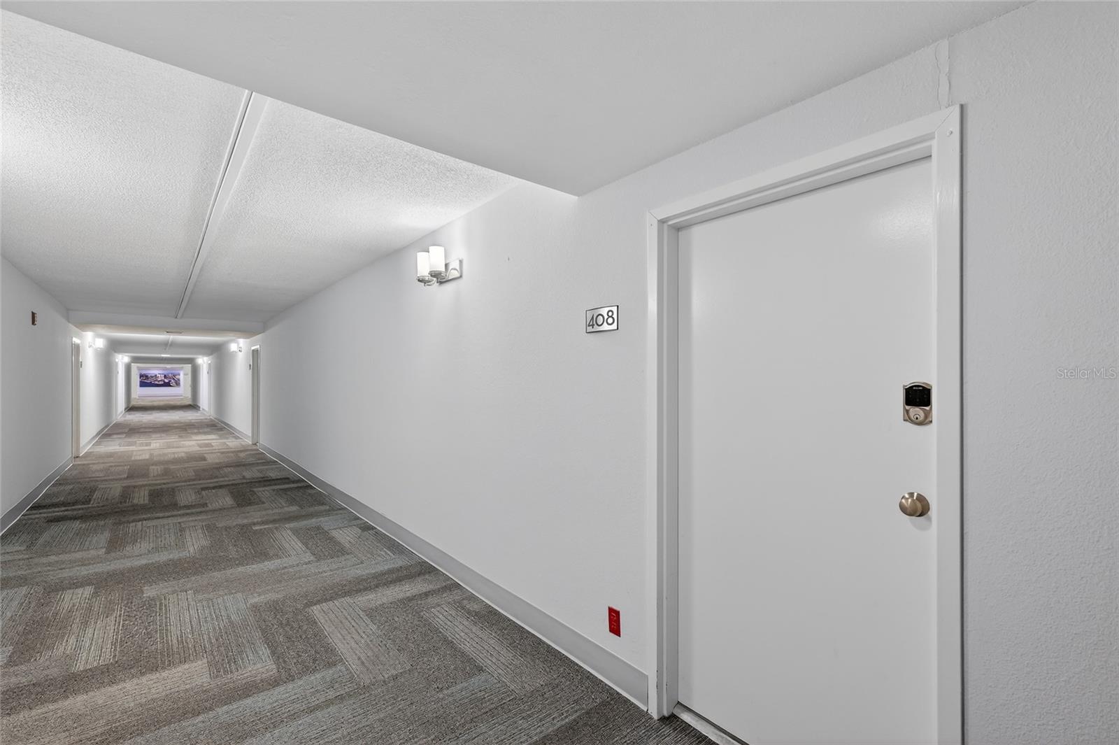 Image 2 of 52 For 5855 Midnight Pass Road 408