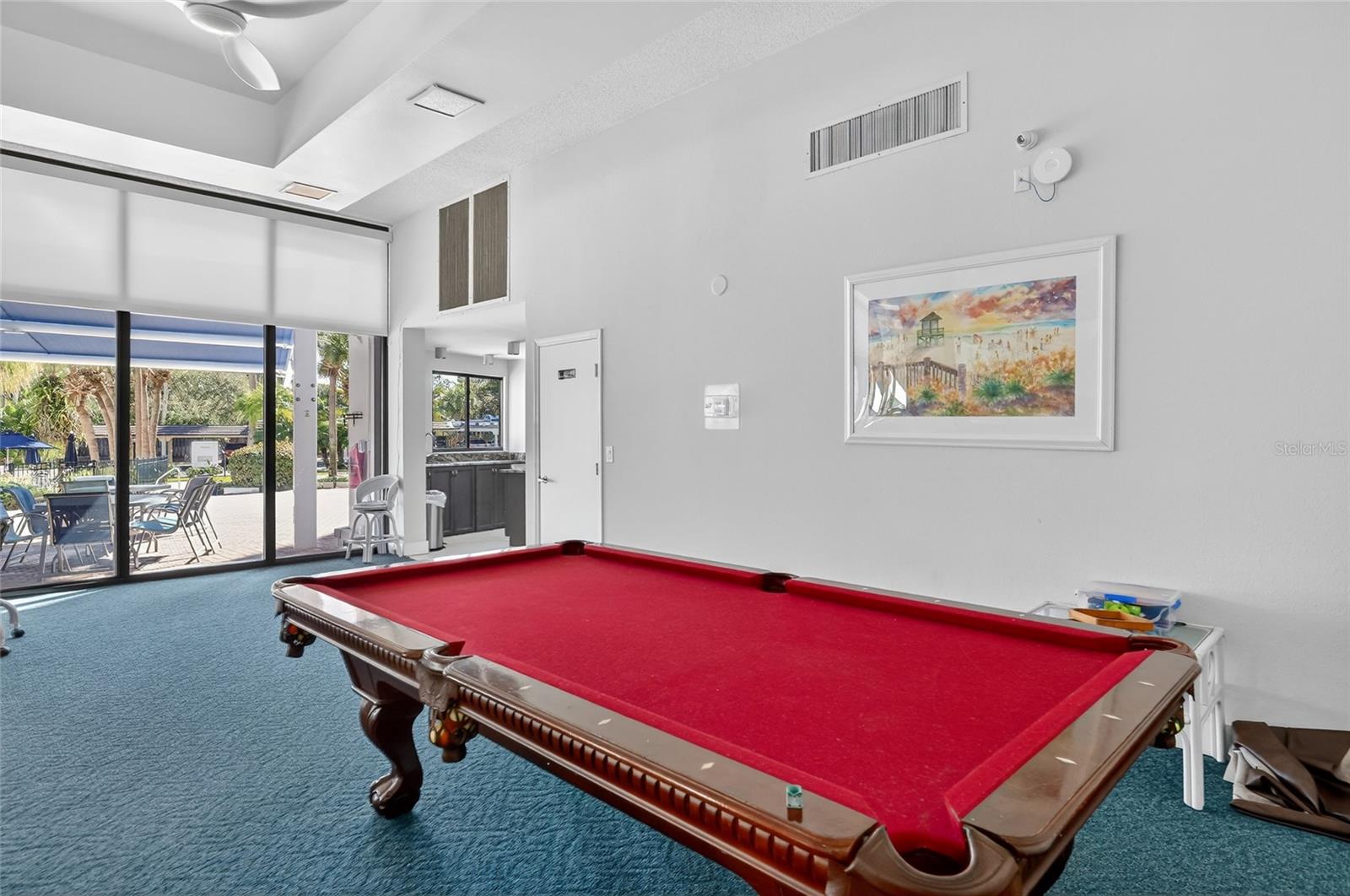 Image 28 of 52 For 5855 Midnight Pass Road 408