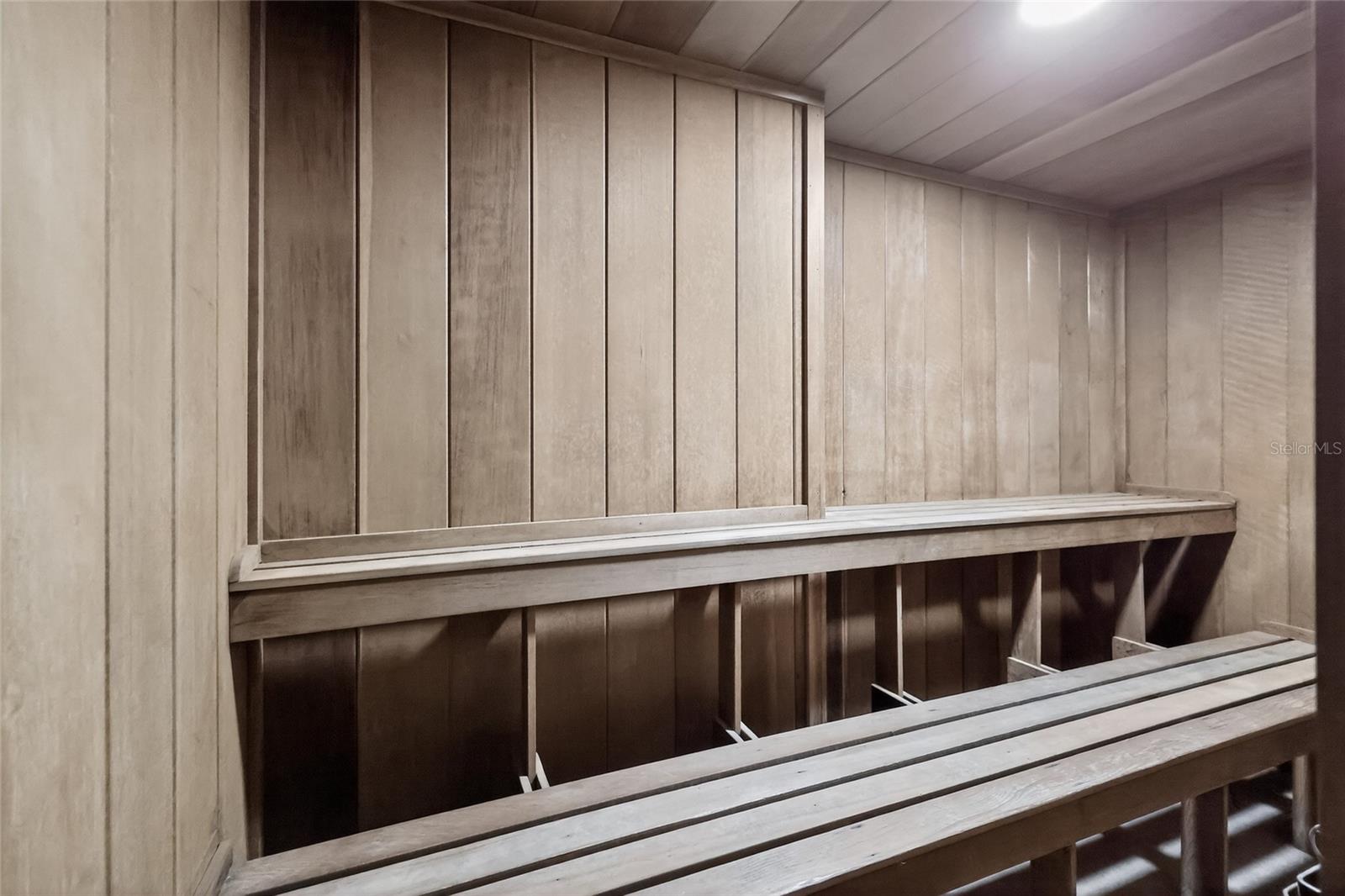 Image 35 of 52 For 5855 Midnight Pass Road 408