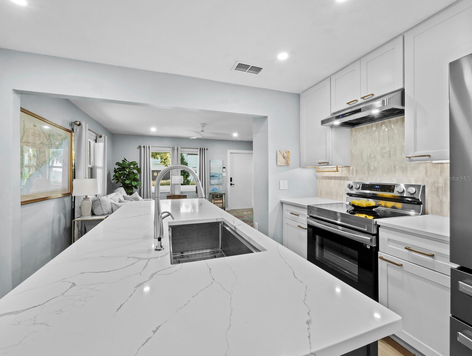 Image 10 of 29 For 2421 Prospect Street