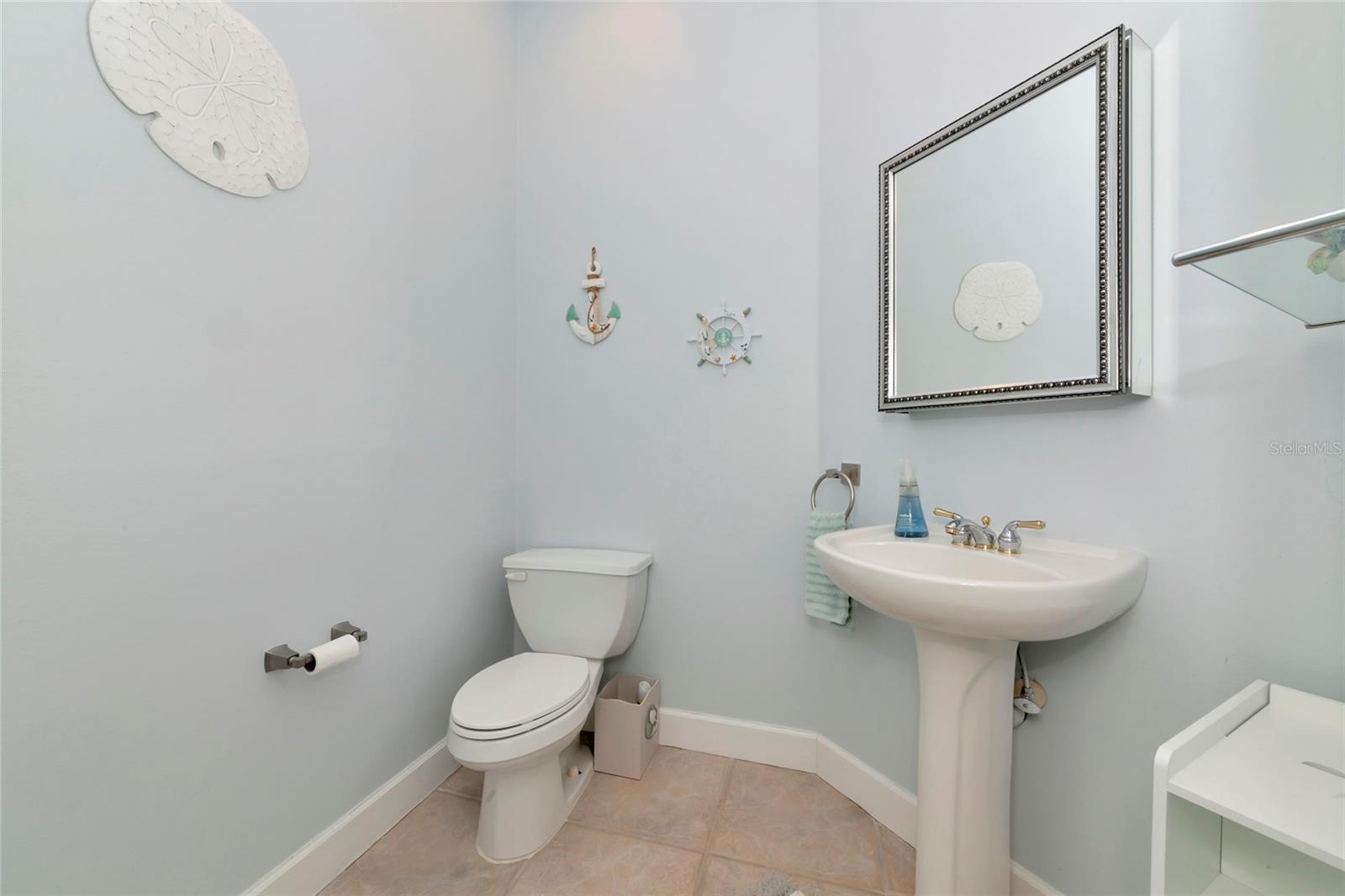 Image 16 of 50 For 201 Americas Cup Boulevard