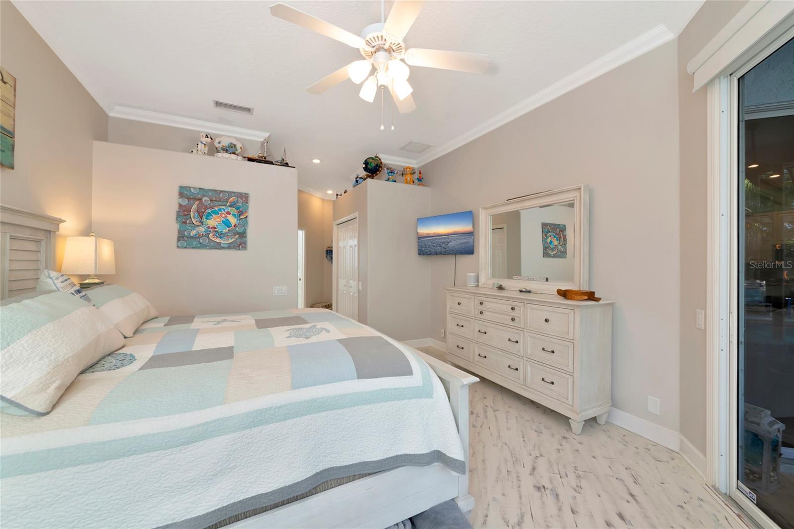 Image 19 of 50 For 201 Americas Cup Boulevard