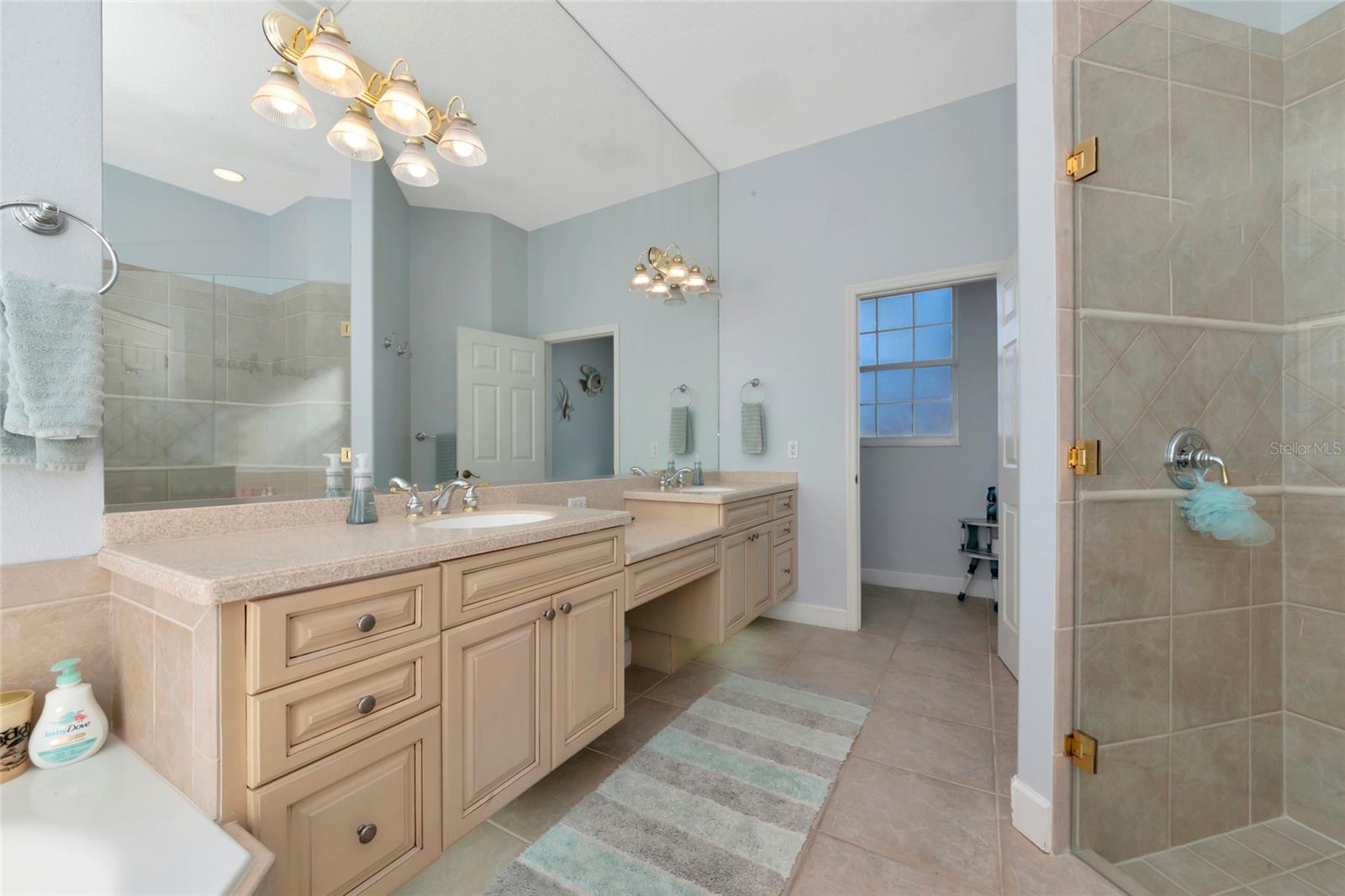 Image 20 of 50 For 201 Americas Cup Boulevard