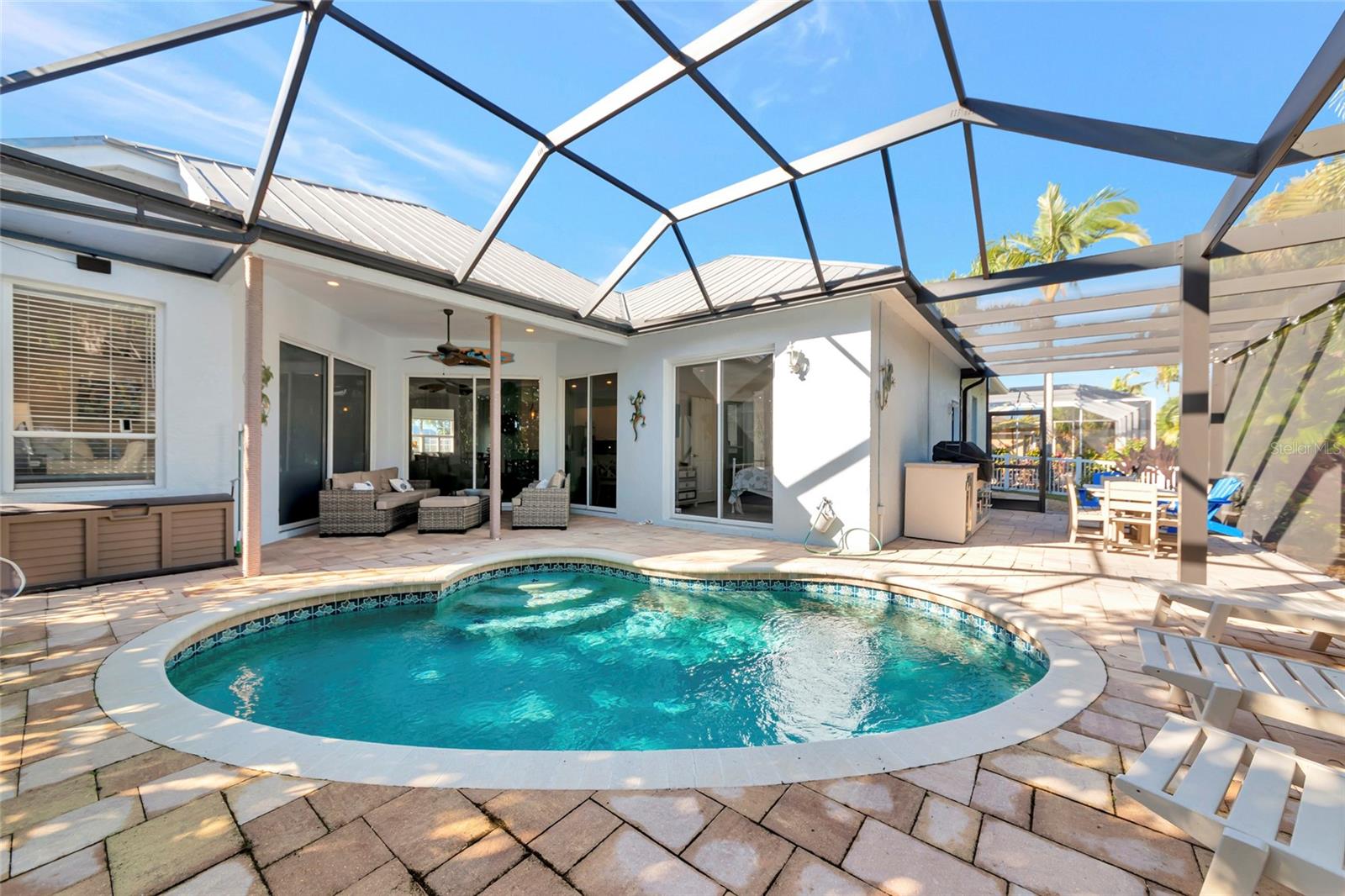 Image 5 of 50 For 201 Americas Cup Boulevard