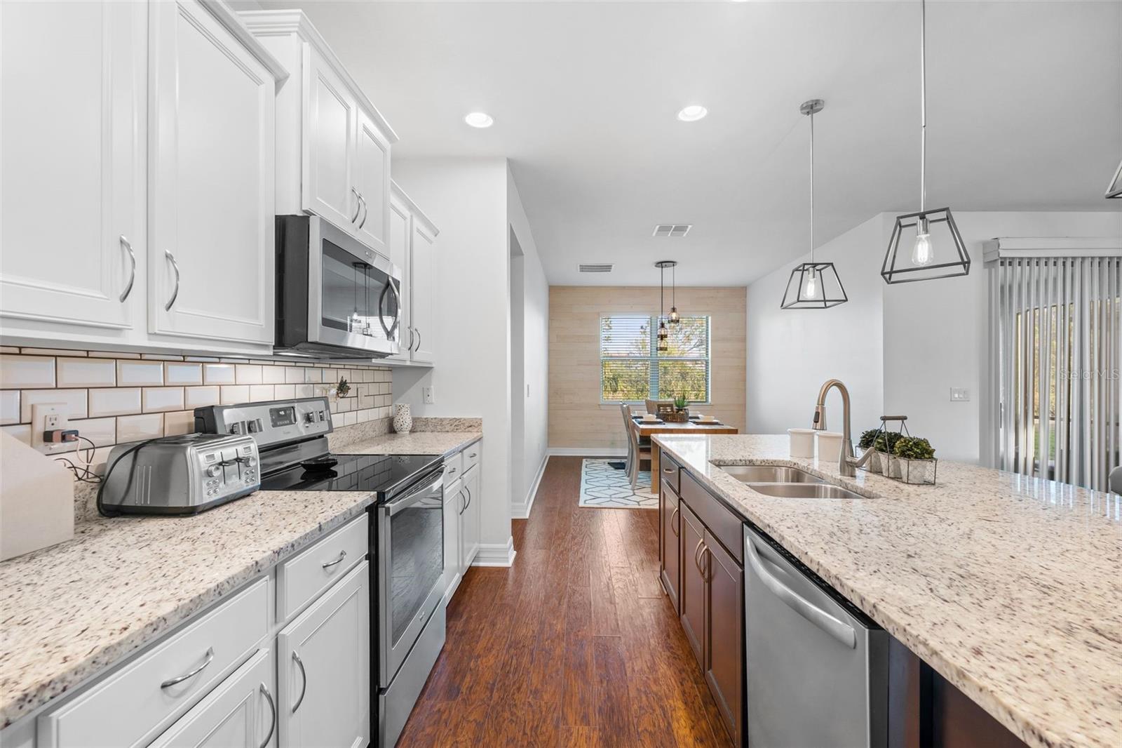 Image 12 of 60 For 4730 111th Terrace E