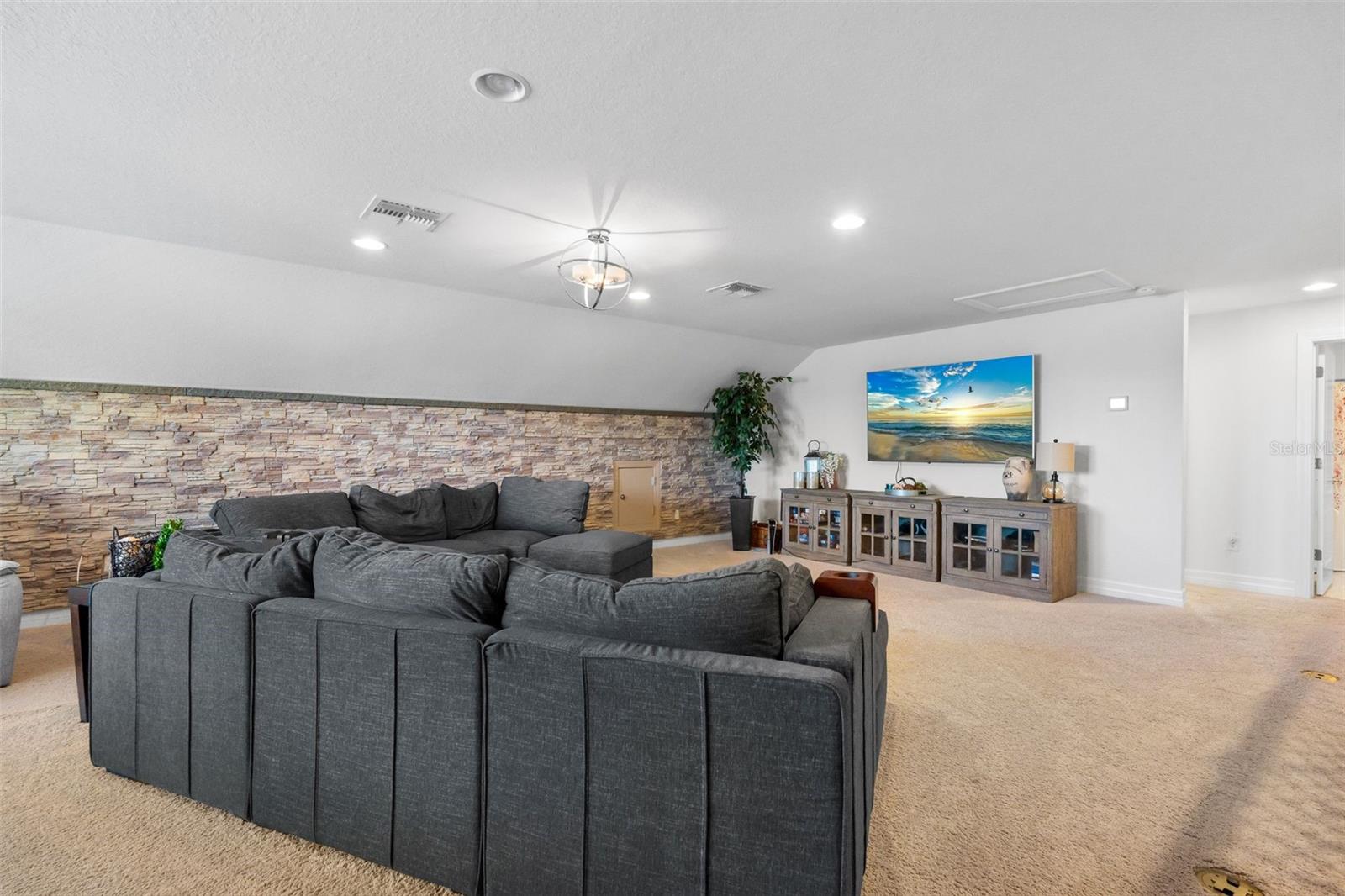 Image 4 of 60 For 4730 111th Terrace E