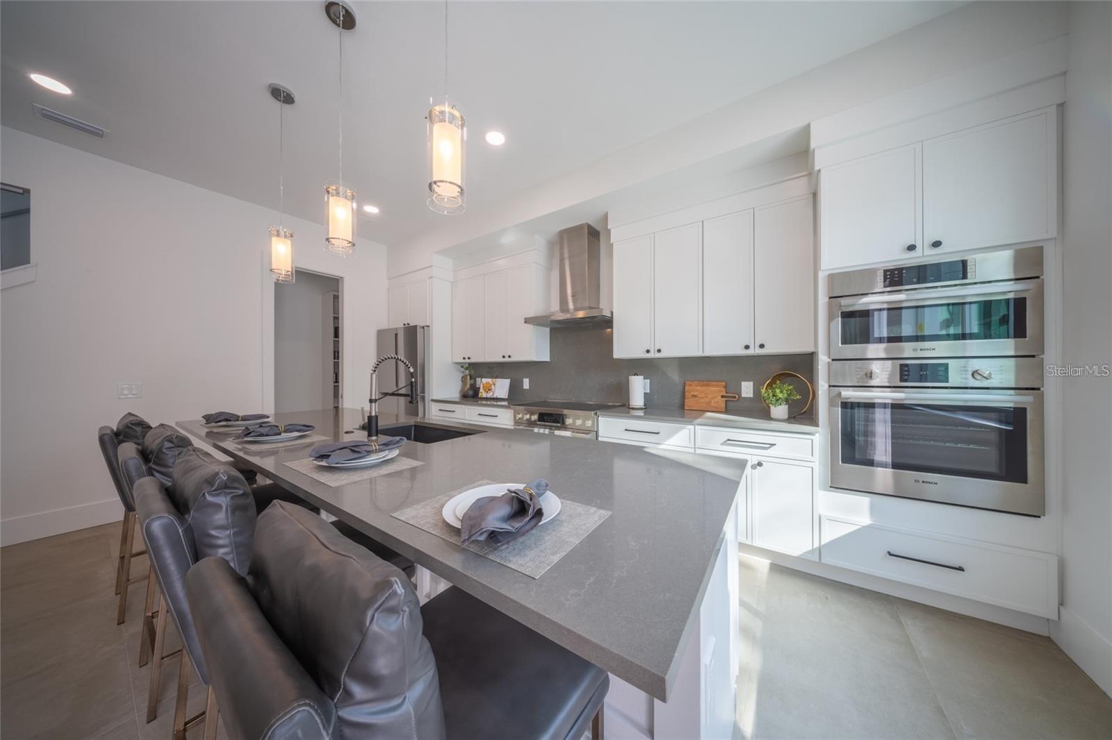 Image 11 of 84 For 2430 Floyd Street