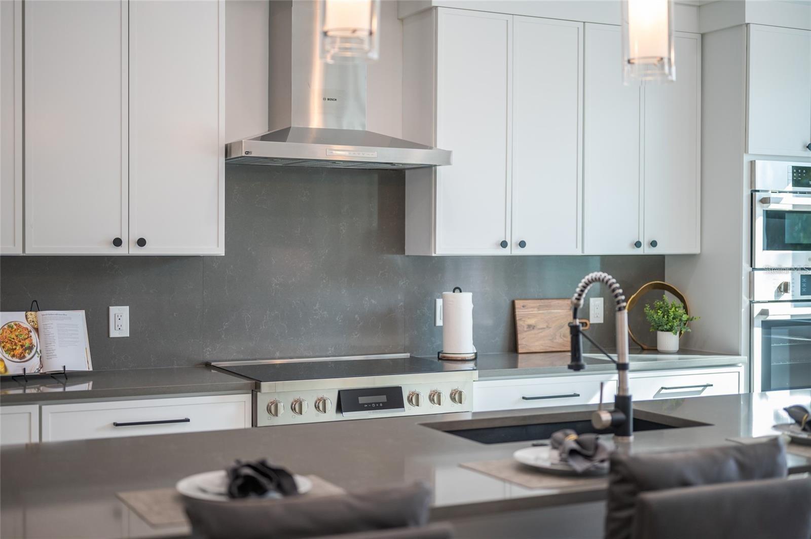 Image 13 of 84 For 2430 Floyd Street