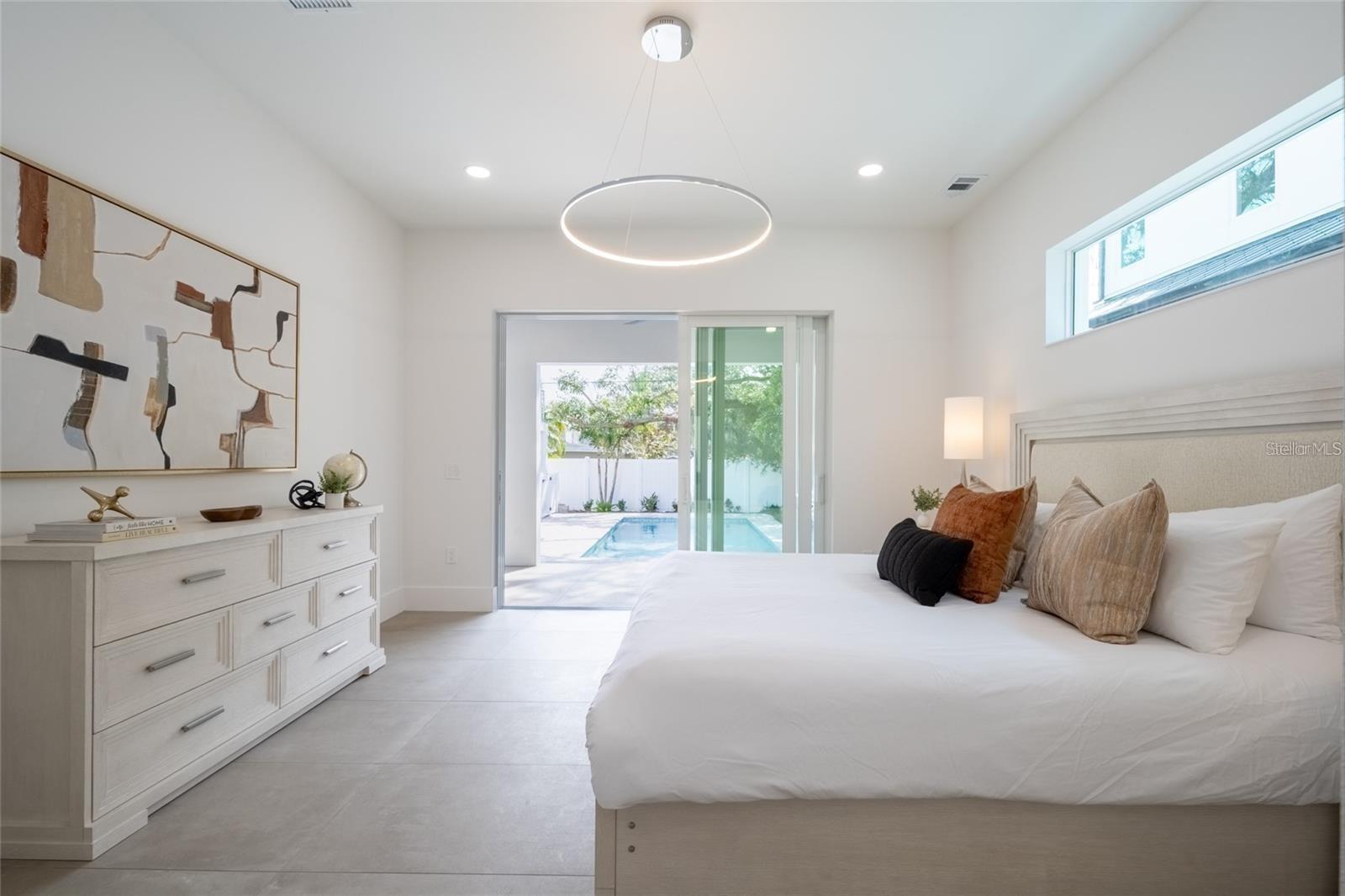 Image 21 of 84 For 2430 Floyd Street