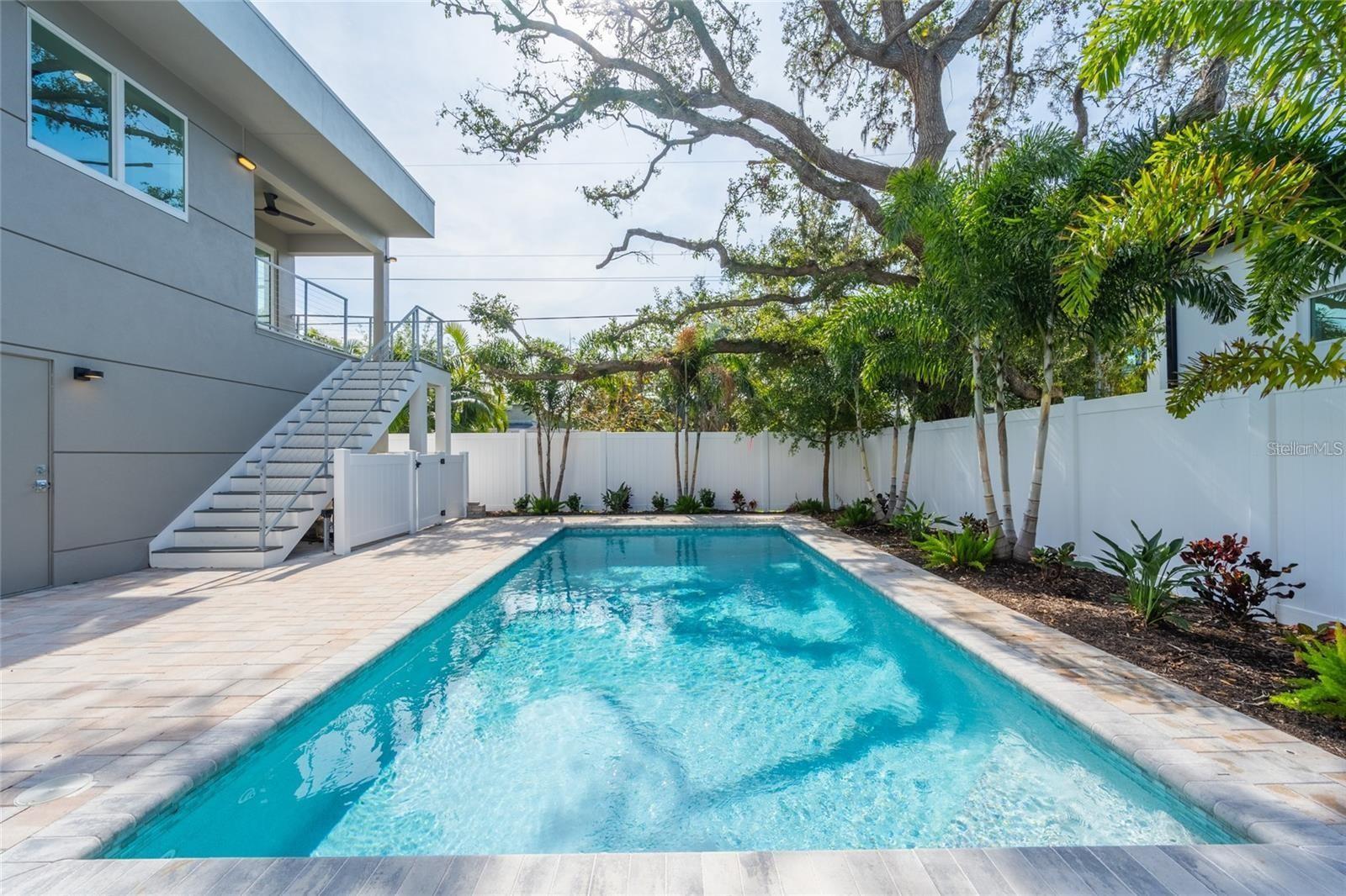 Image 23 of 84 For 2430 Floyd Street