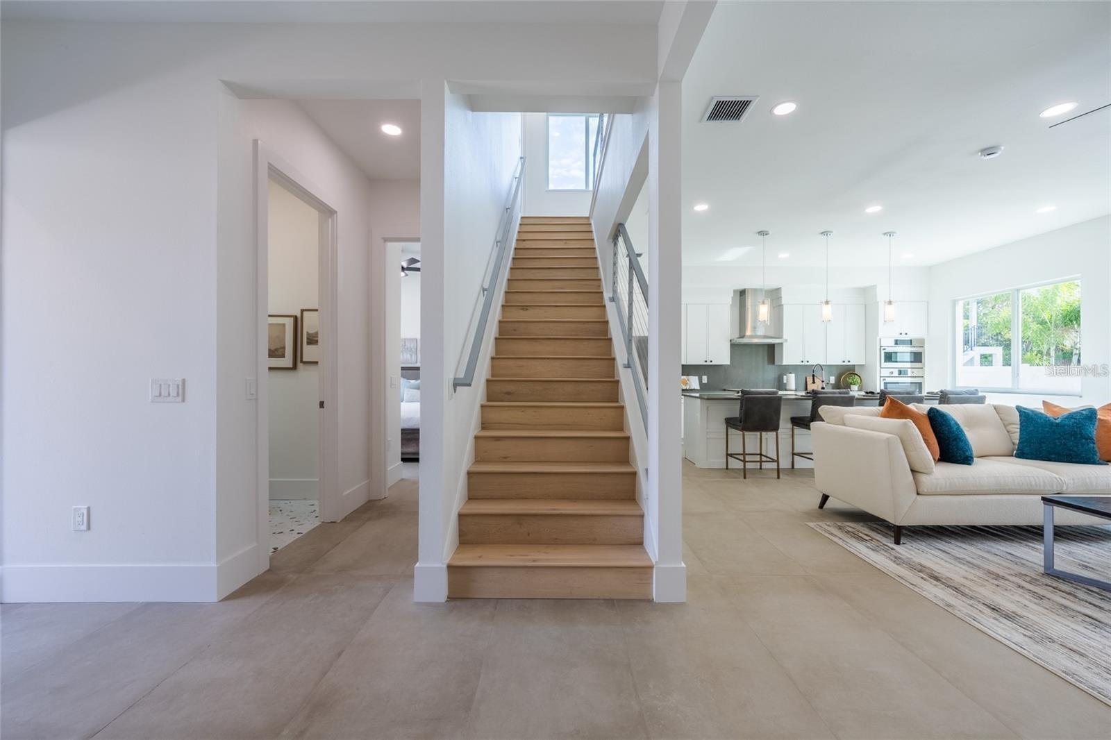 Image 36 of 84 For 2430 Floyd Street