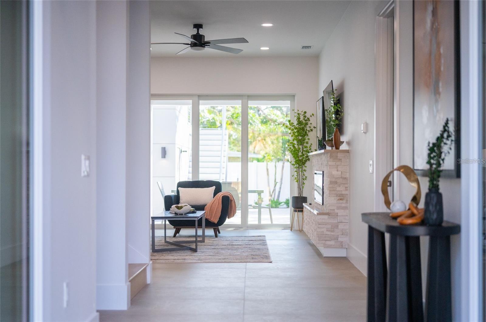 Image 5 of 84 For 2430 Floyd Street