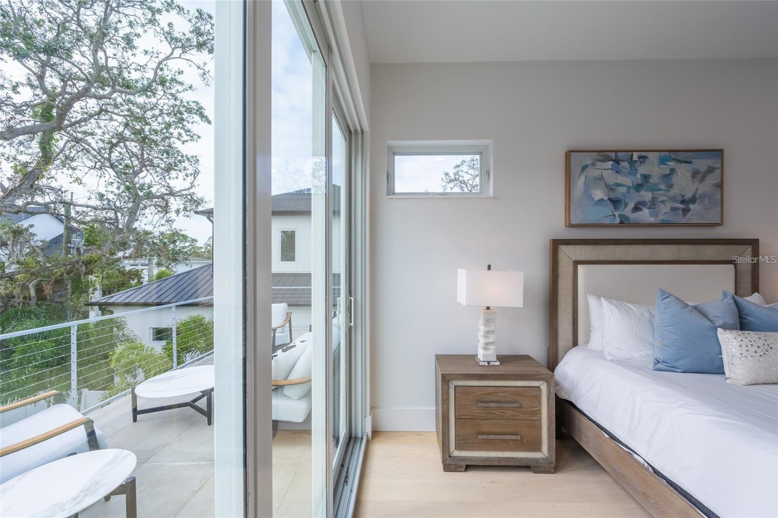 Image 51 of 84 For 2430 Floyd Street