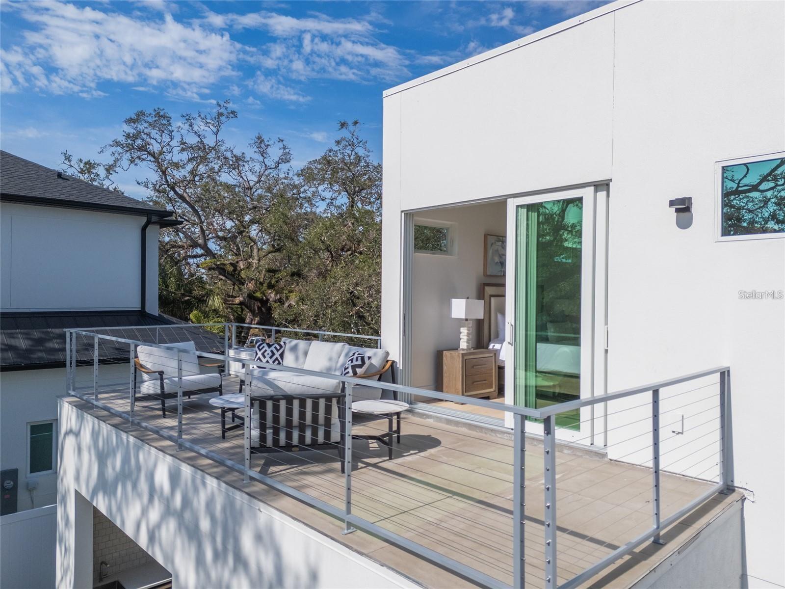 Image 54 of 84 For 2430 Floyd Street