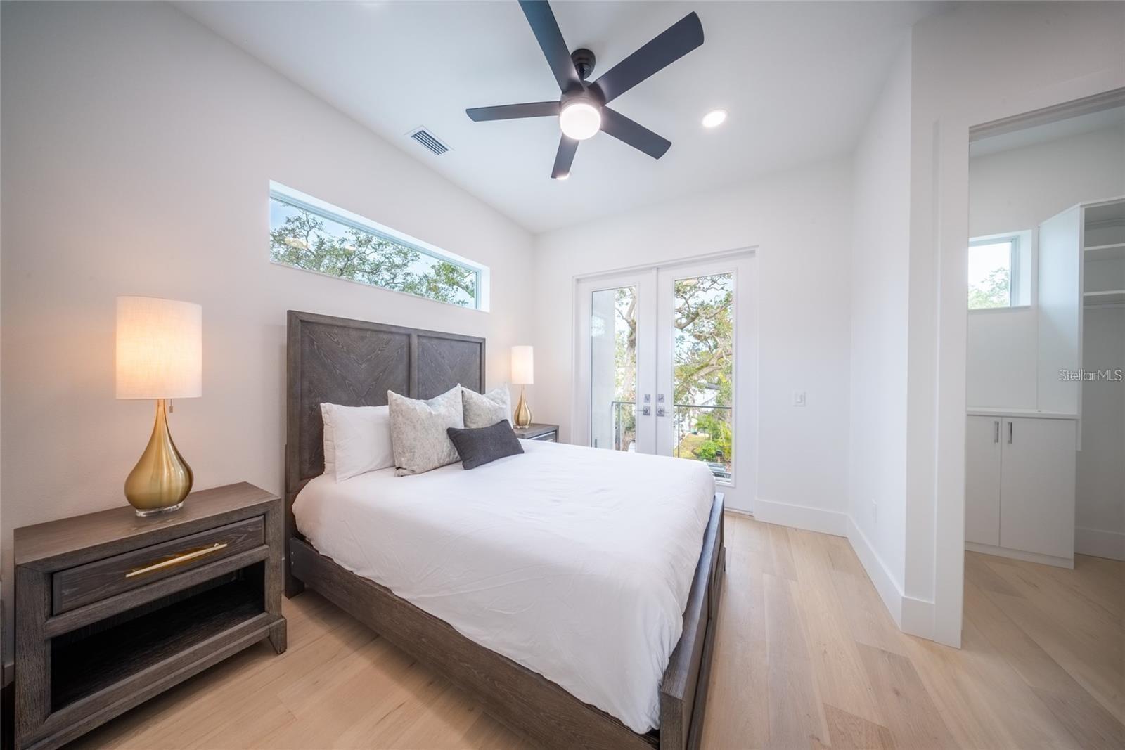 Image 56 of 84 For 2430 Floyd Street