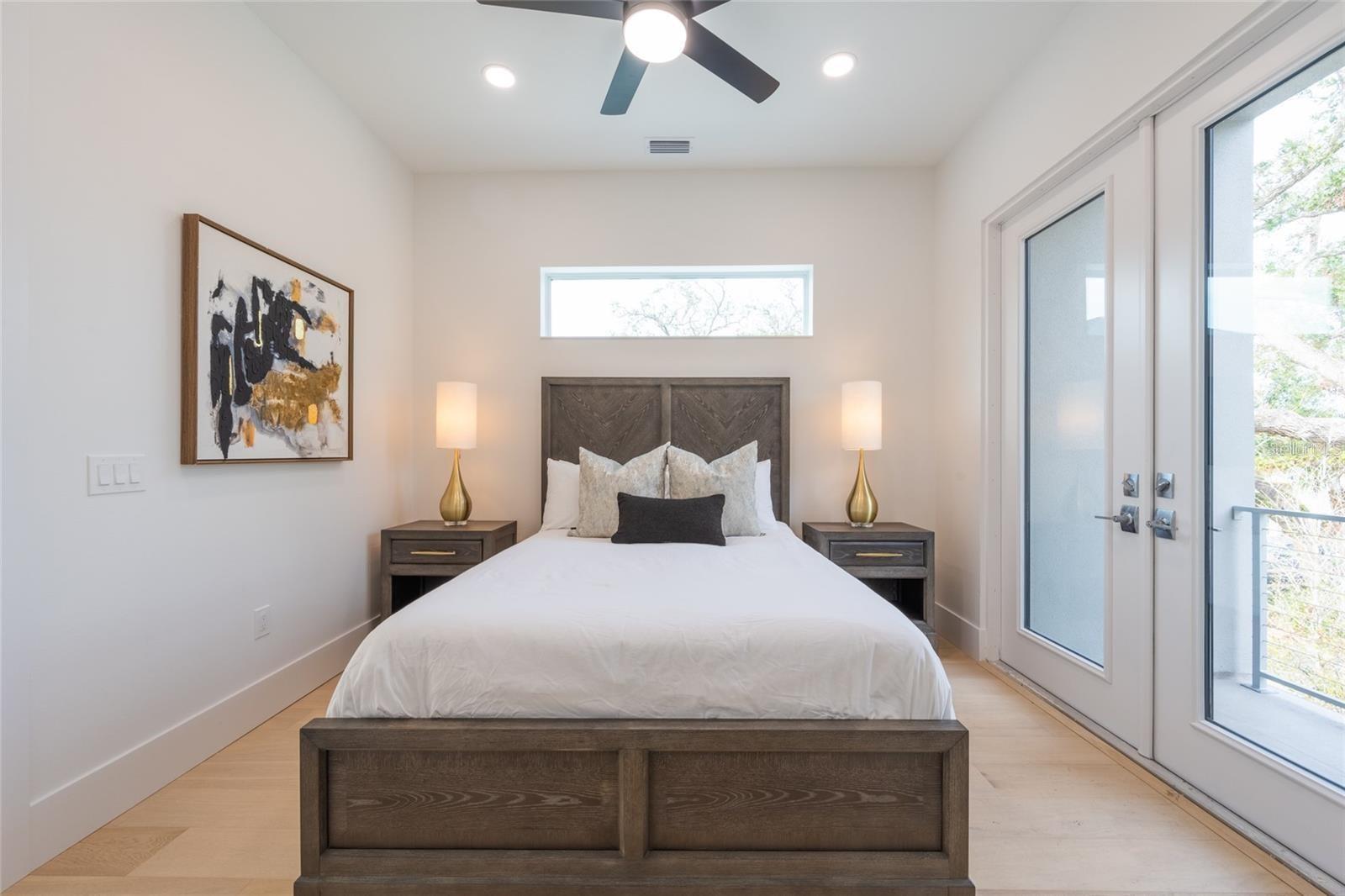 Image 58 of 84 For 2430 Floyd Street