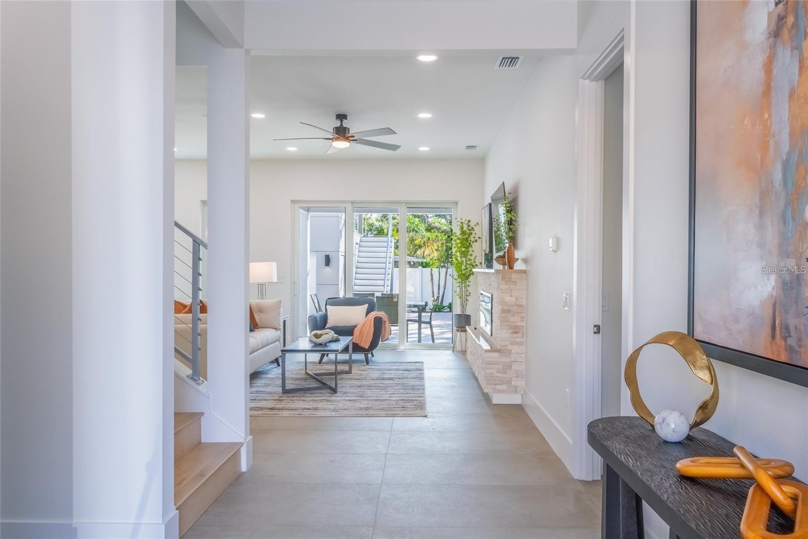 Image 6 of 84 For 2430 Floyd Street