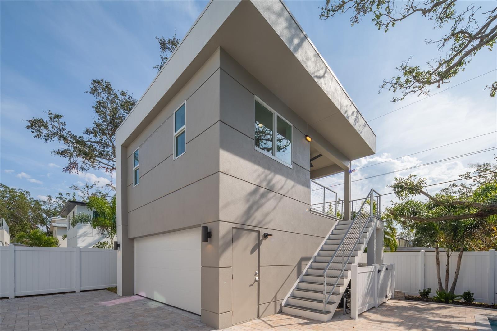 Image 68 of 84 For 2430 Floyd Street