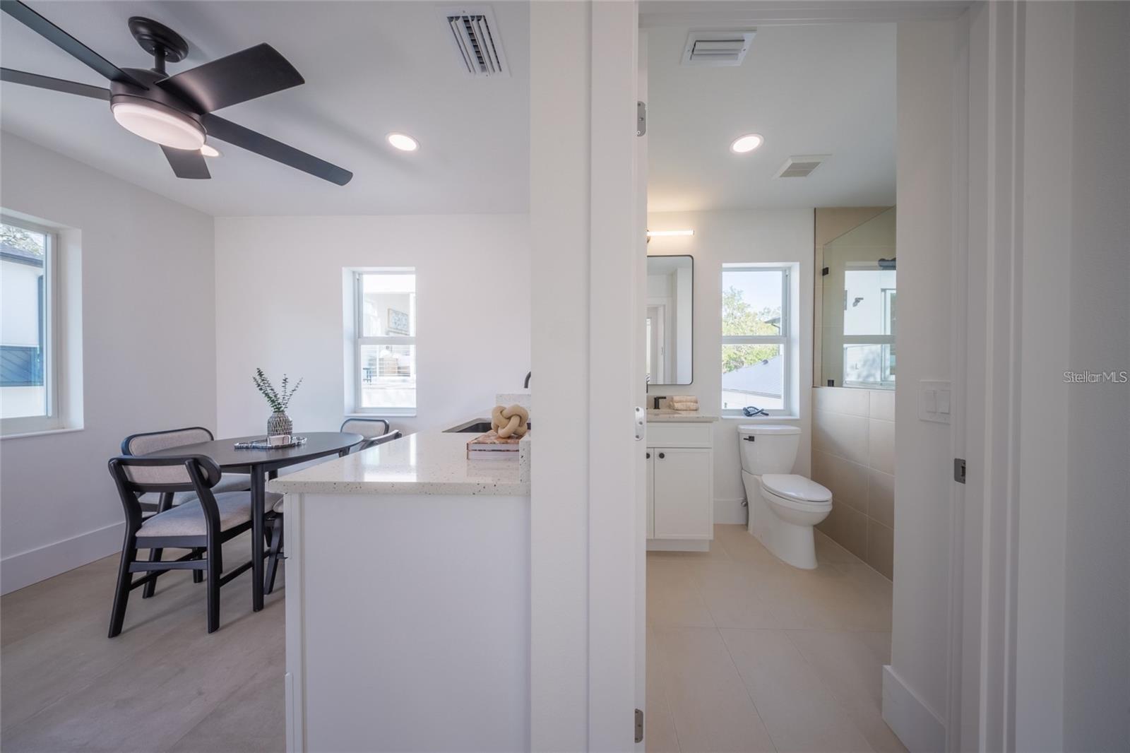 Image 72 of 84 For 2430 Floyd Street