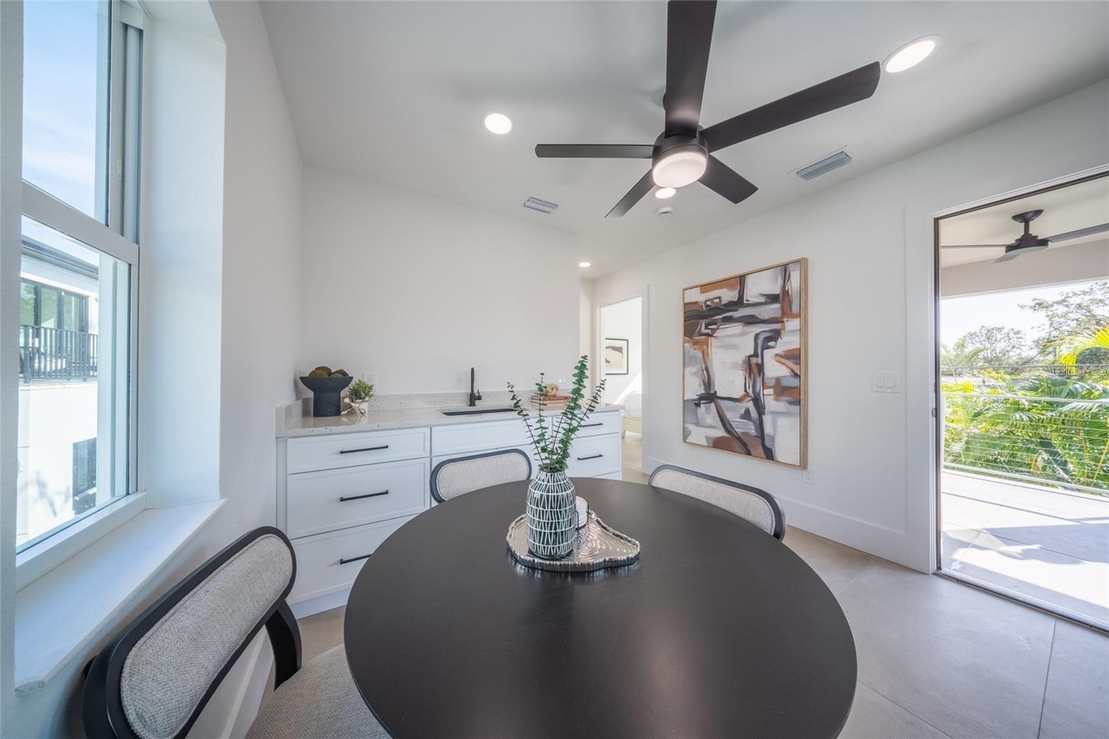 Image 73 of 84 For 2430 Floyd Street