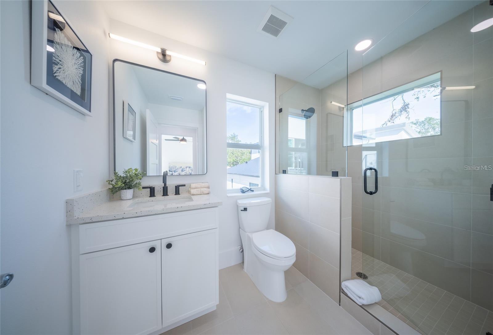 Image 74 of 84 For 2430 Floyd Street