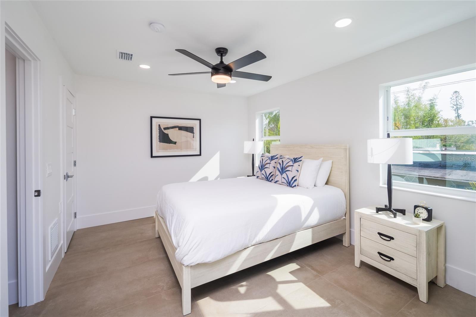 Image 75 of 84 For 2430 Floyd Street