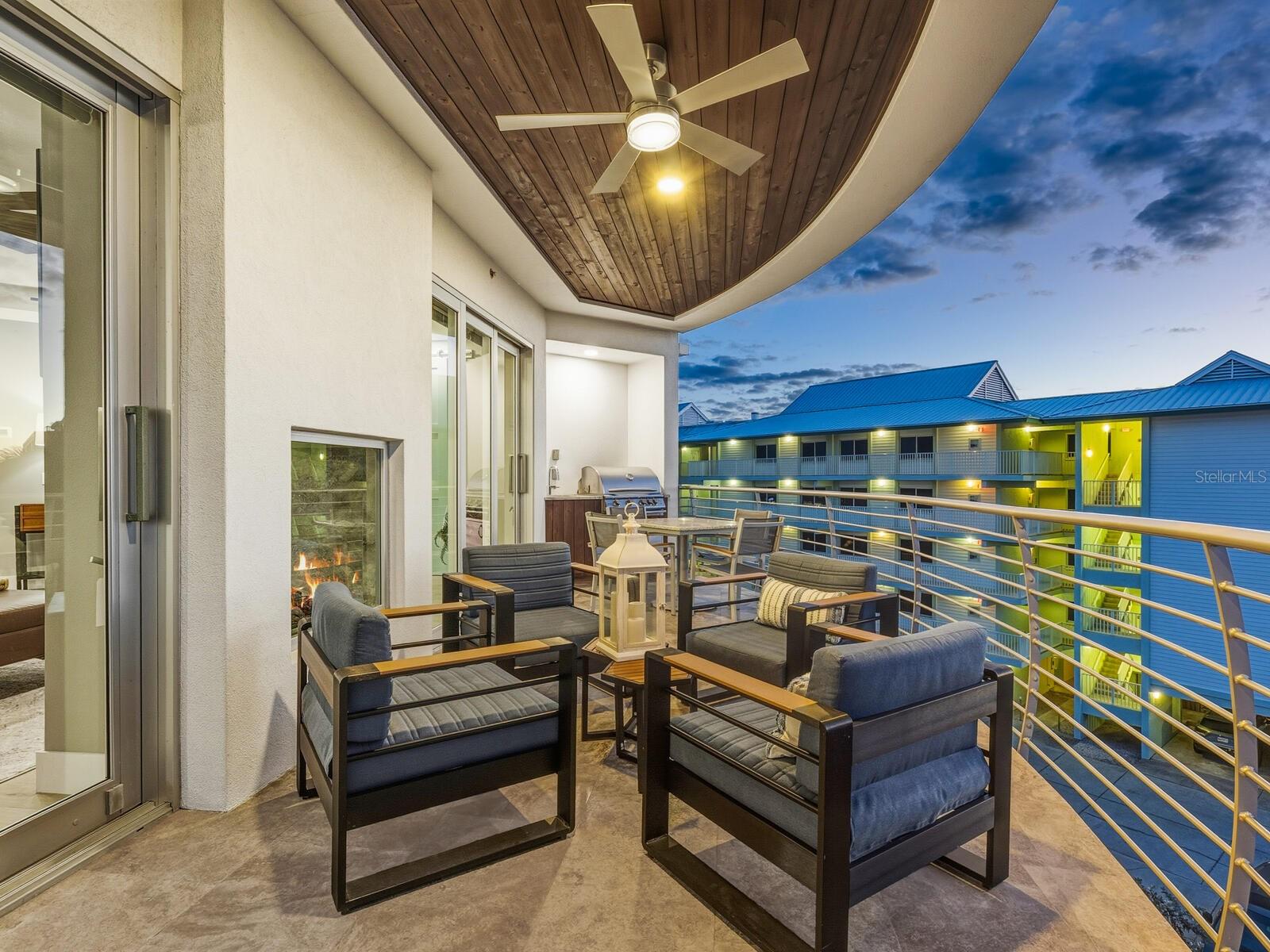 Image 10 of 74 For 1140 Seaside Drive 301