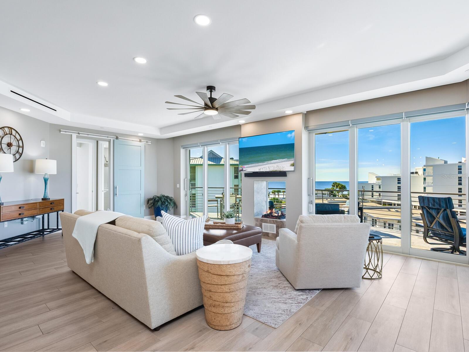 Image 21 of 74 For 1140 Seaside Drive 301