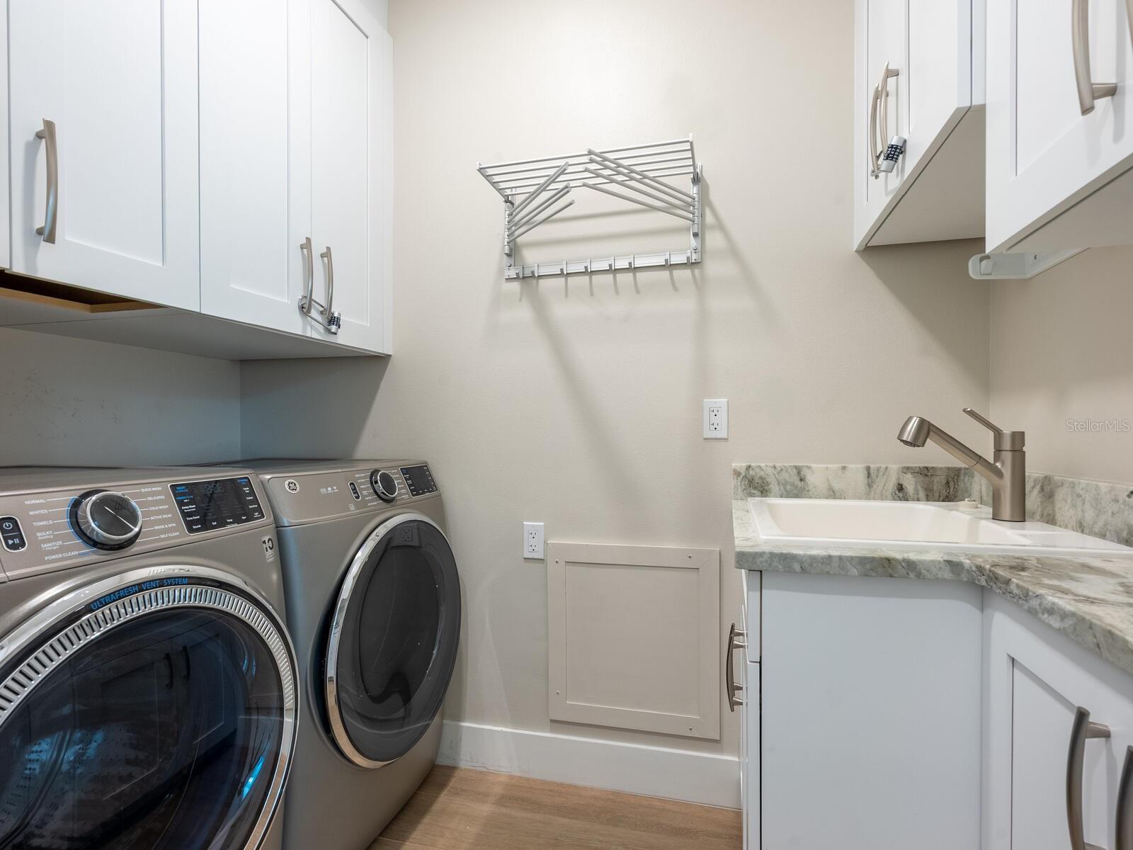 Image 40 of 74 For 1140 Seaside Drive 301