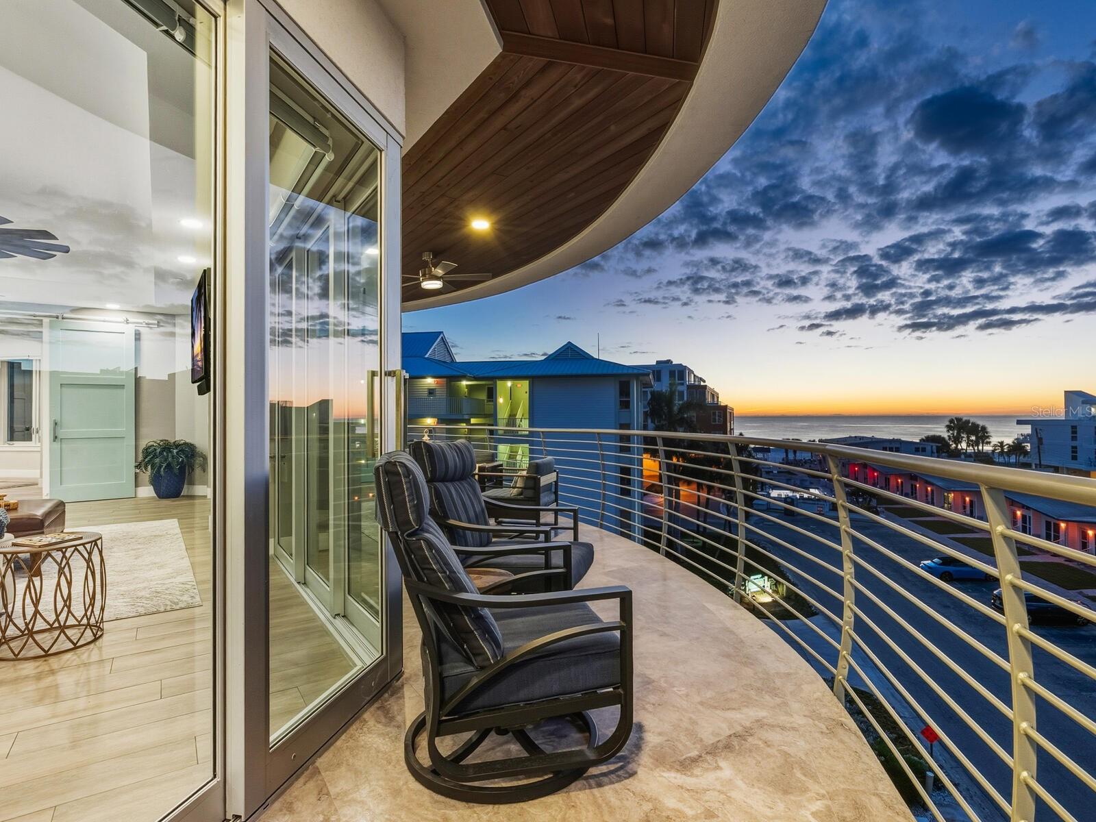 Image 9 of 74 For 1140 Seaside Drive 301