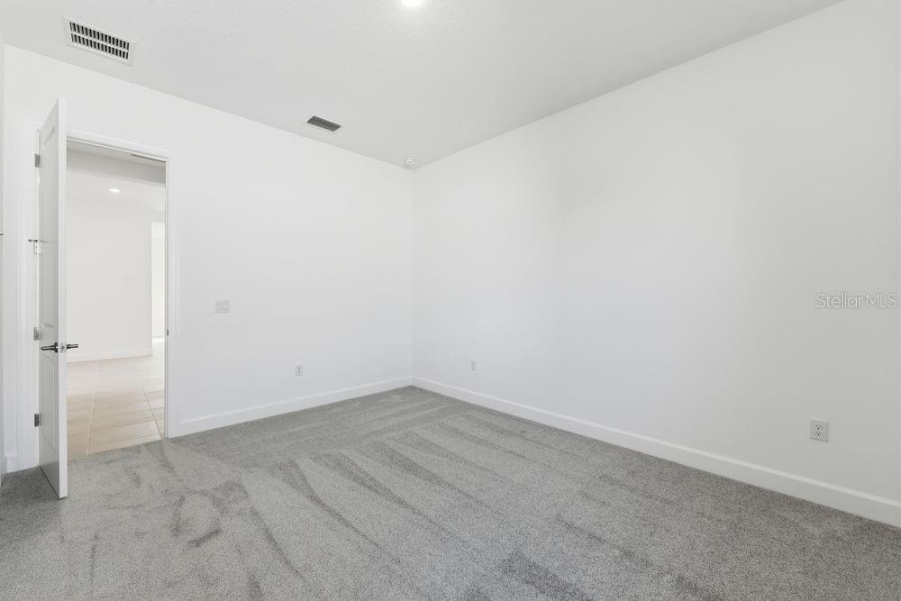 Image 20 of 62 For 10221 Silent Night Lane