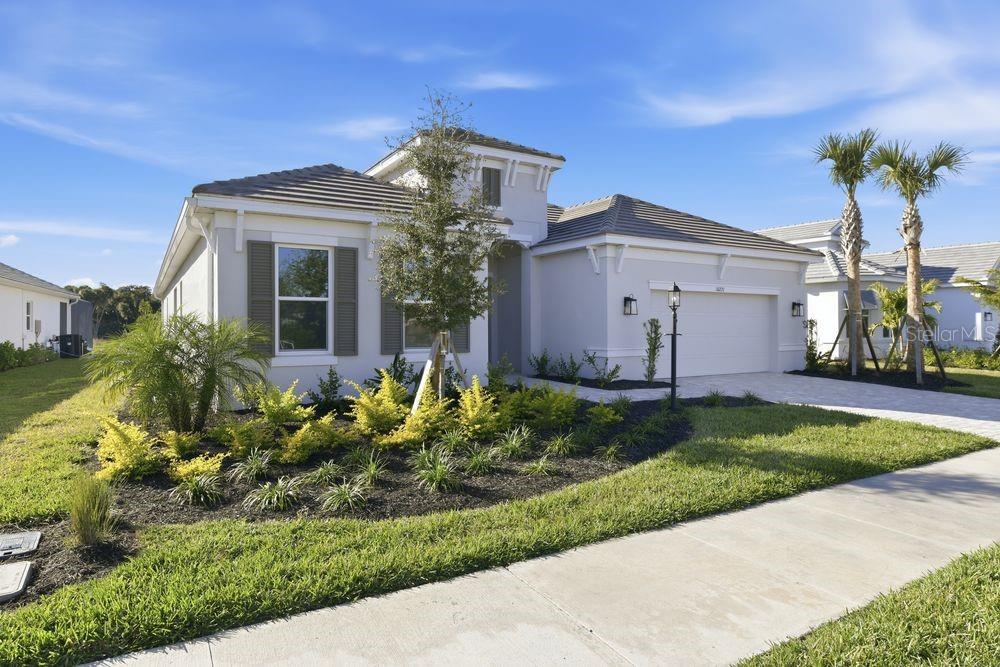 Image 38 of 62 For 10221 Silent Night Lane