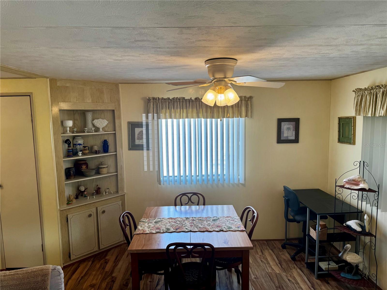 Image 41 of 49 For 5619 Bayshore Road 203