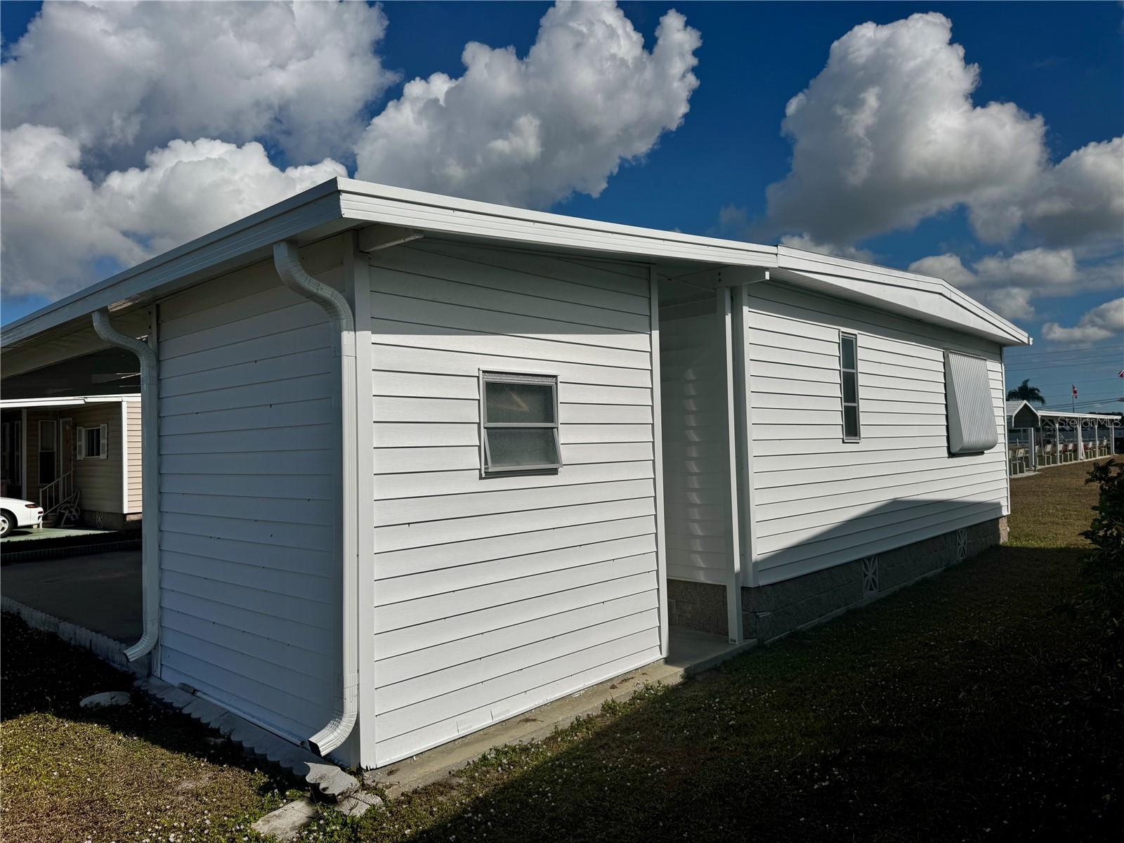 Image 43 of 49 For 5619 Bayshore Road 203