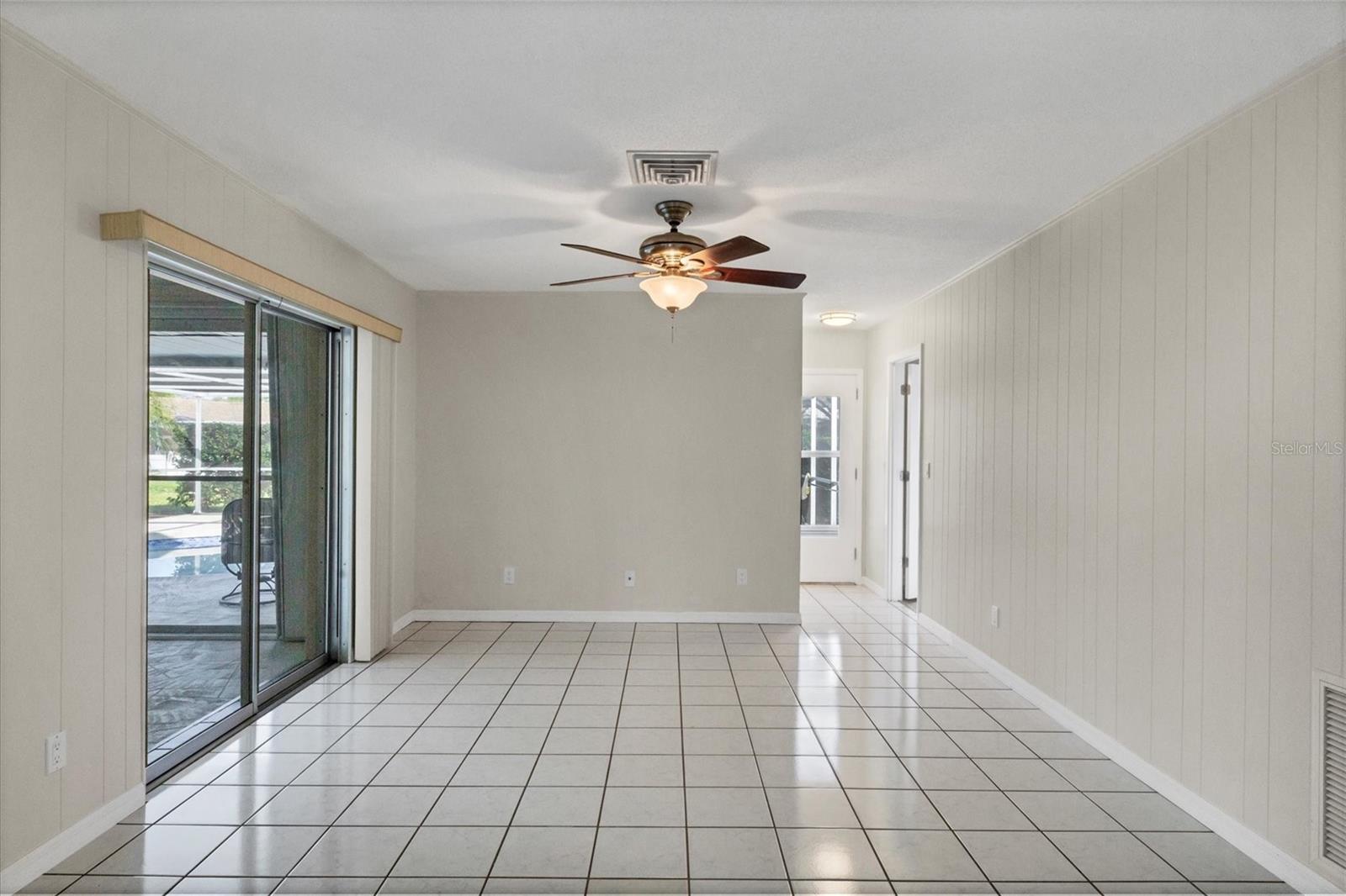 Image 13 of 27 For 213 Giotto Drive