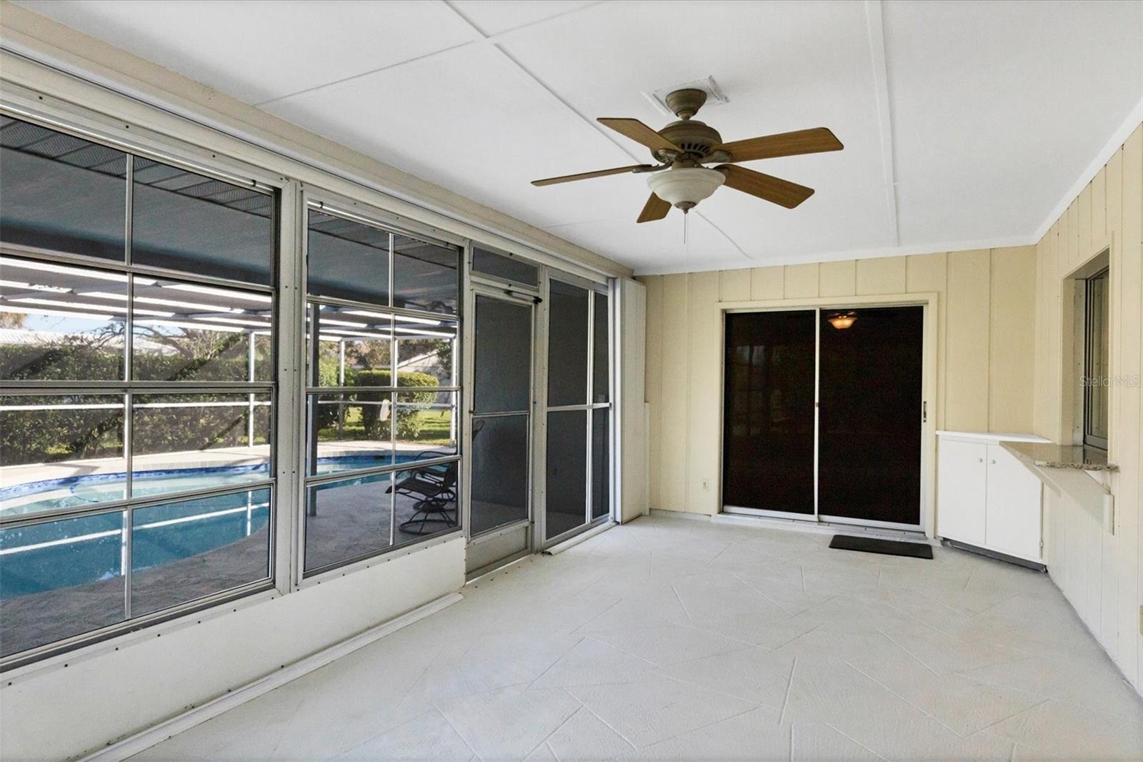 Image 21 of 27 For 213 Giotto Drive