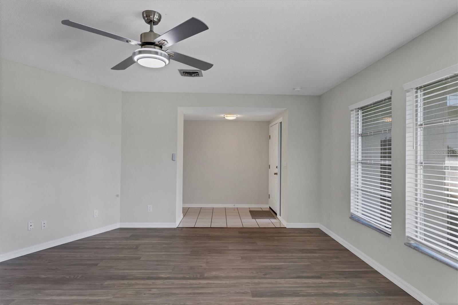 Image 6 of 27 For 213 Giotto Drive