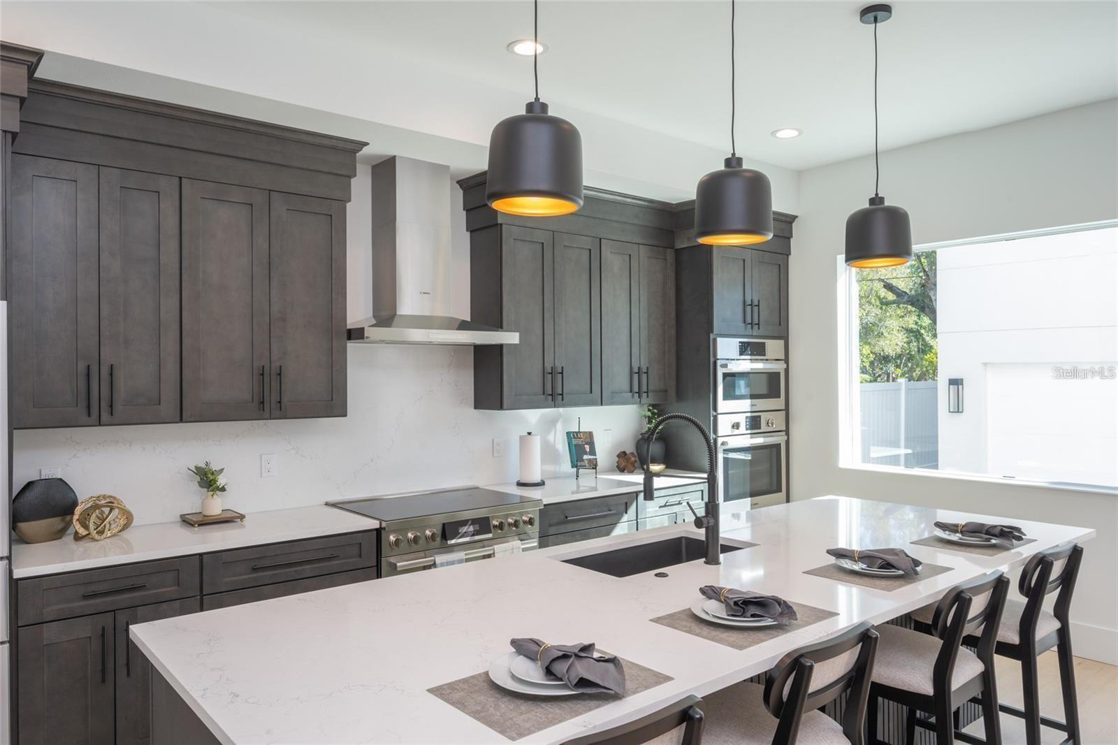 Image 10 of 70 For 2446 Floyd Street