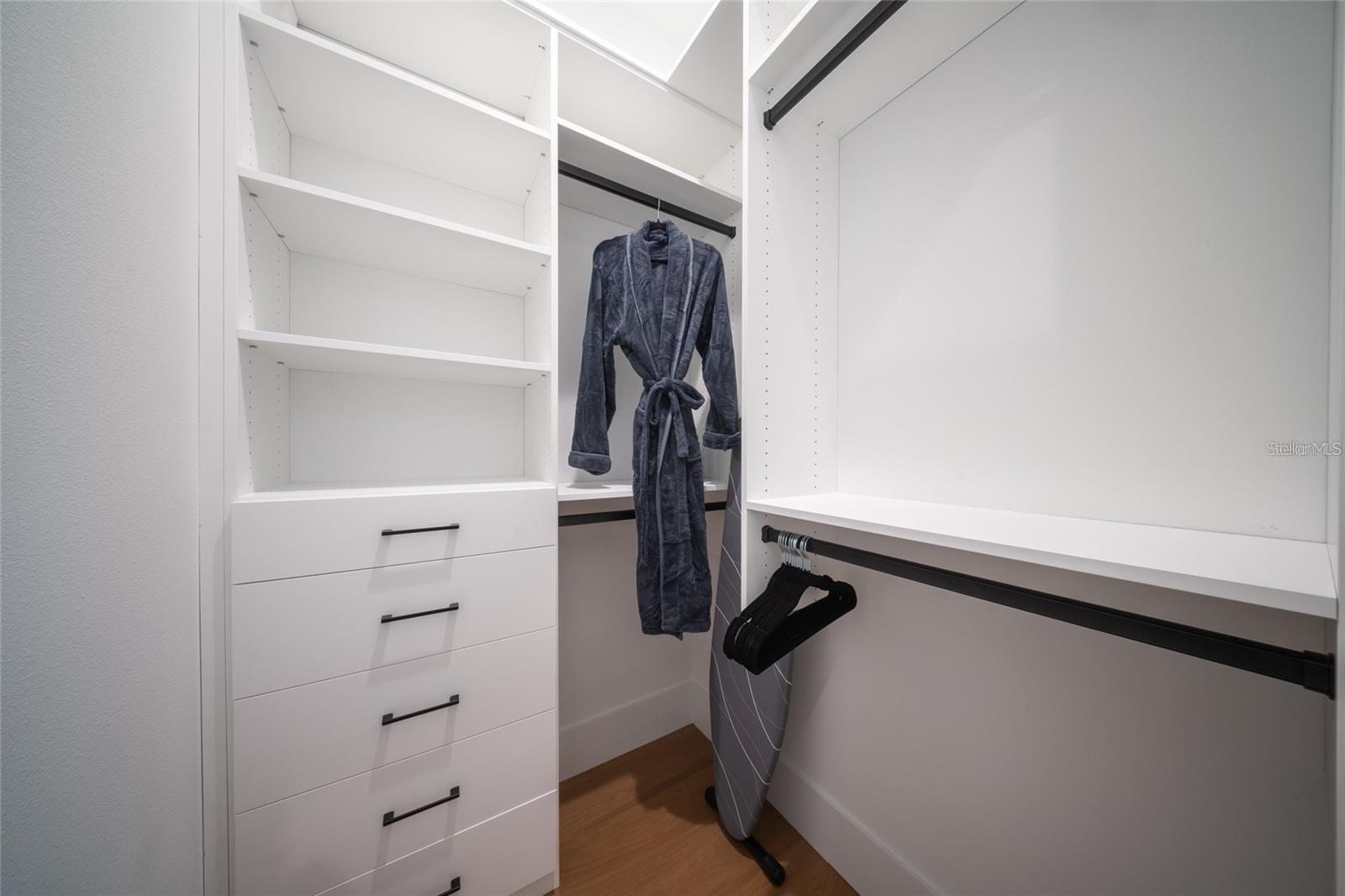 Image 21 of 70 For 2446 Floyd Street