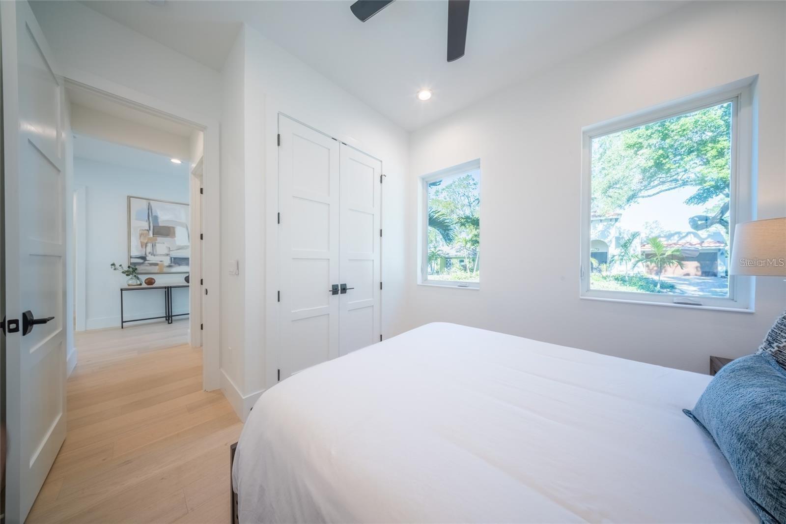 Image 32 of 70 For 2446 Floyd Street