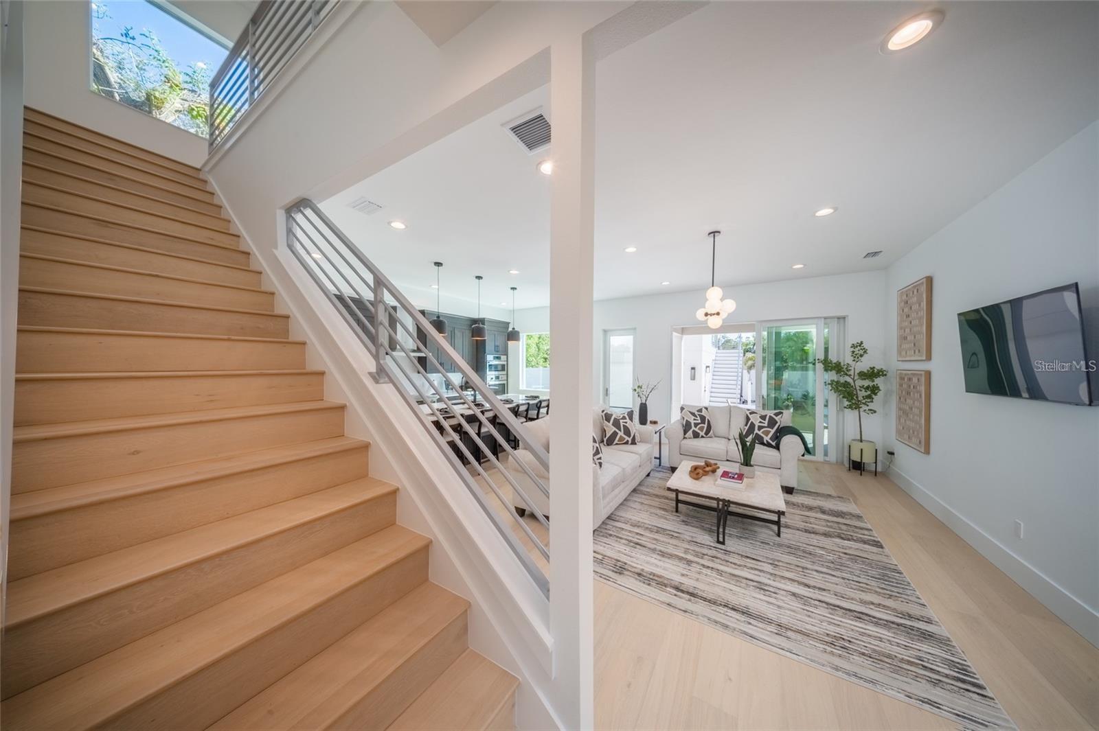 Image 33 of 70 For 2446 Floyd Street