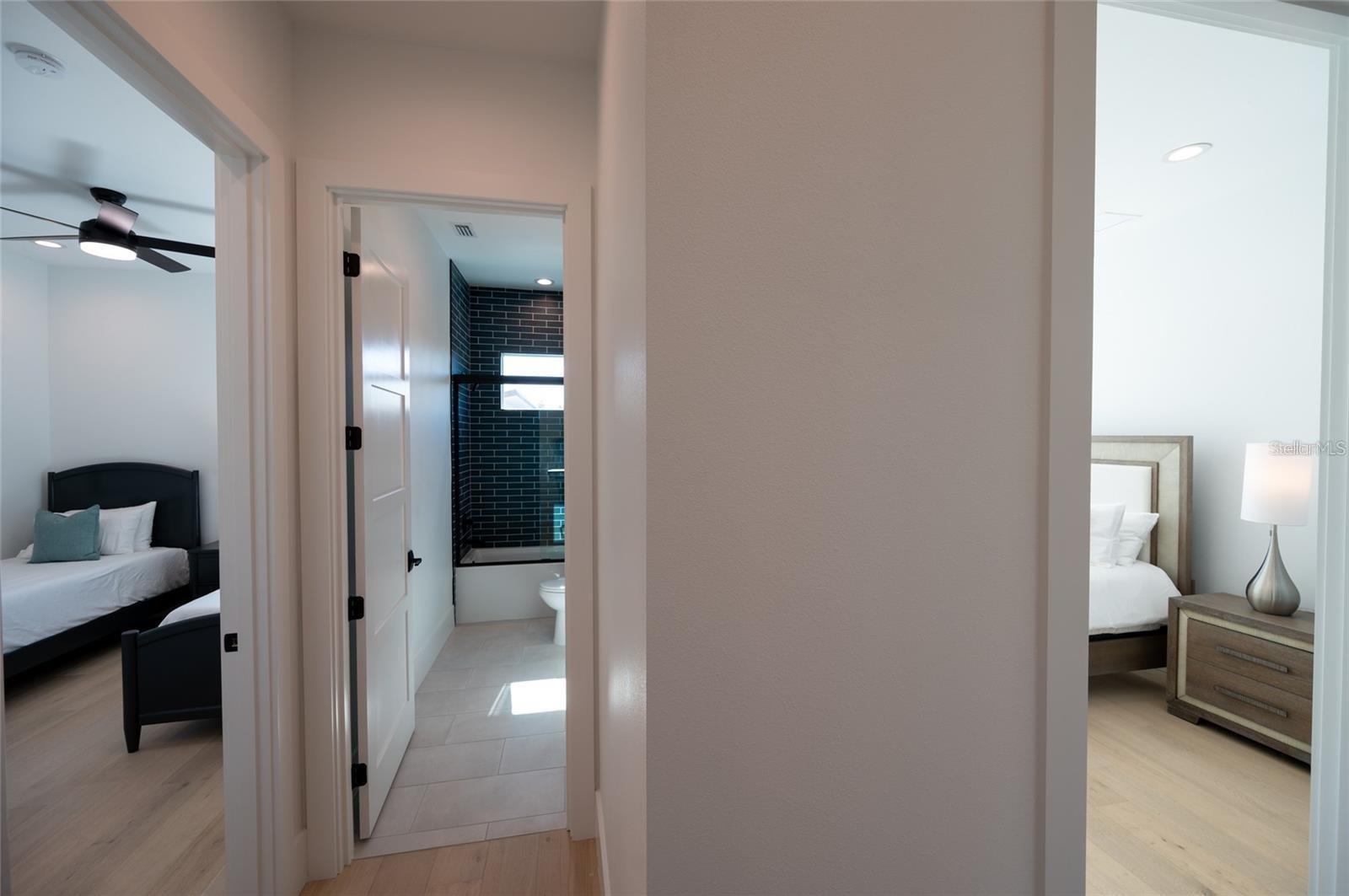 Image 41 of 70 For 2446 Floyd Street