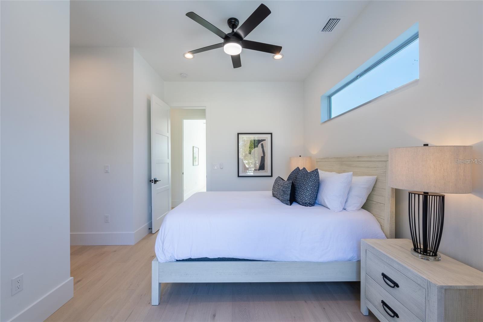 Image 54 of 70 For 2446 Floyd Street