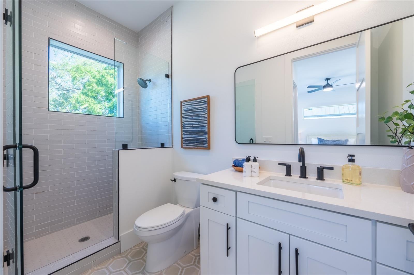 Image 56 of 70 For 2446 Floyd Street