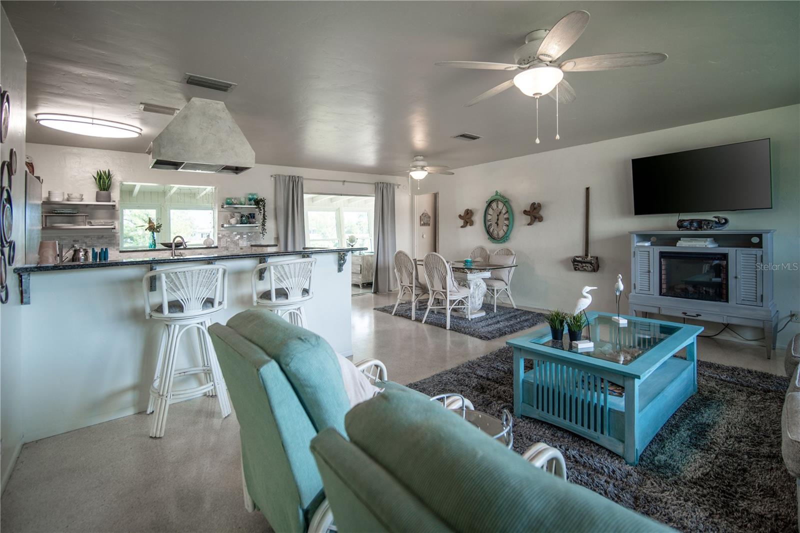 Image 10 of 30 For 512 Shamrock Blvd