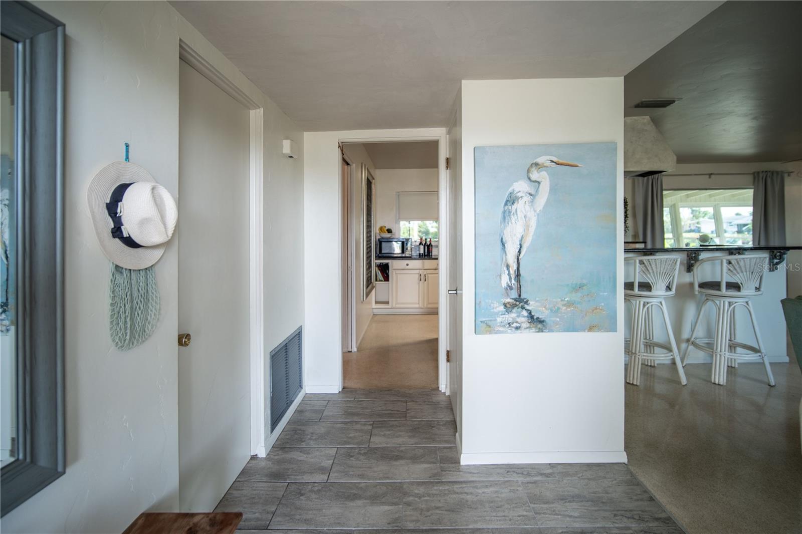 Image 8 of 30 For 512 Shamrock Blvd