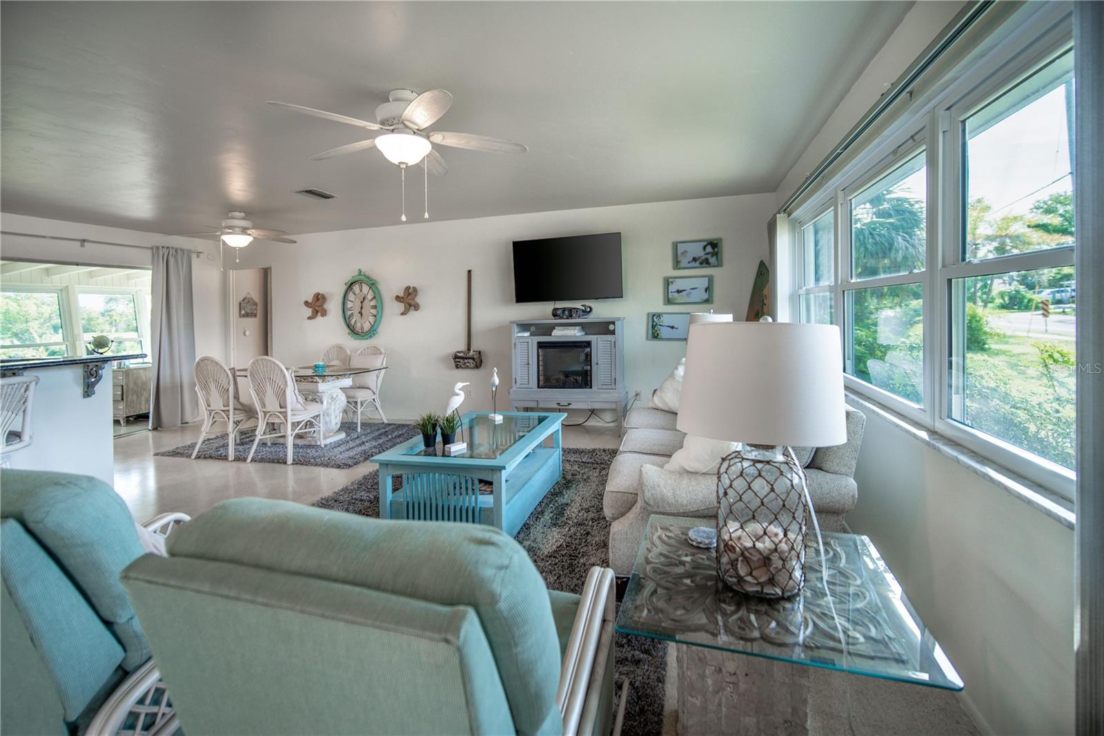 Image 9 of 30 For 512 Shamrock Blvd