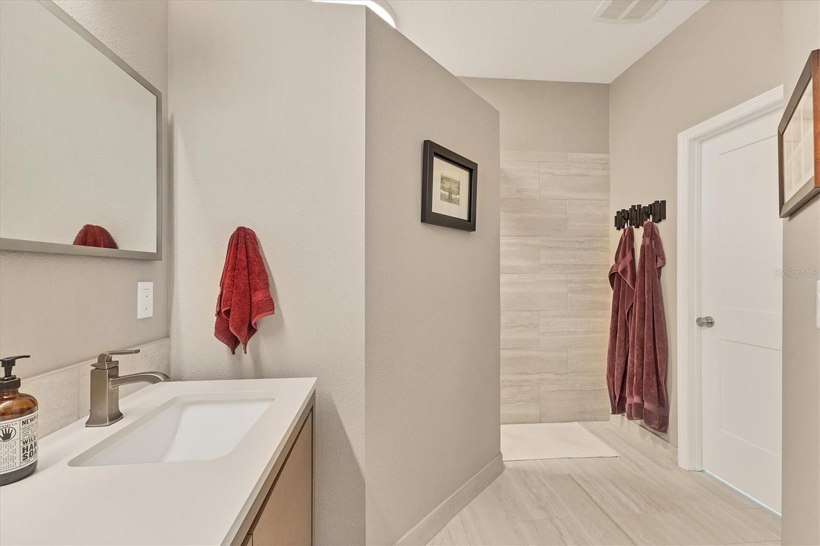 Image 27 of 48 For 6722 Country Club Lane